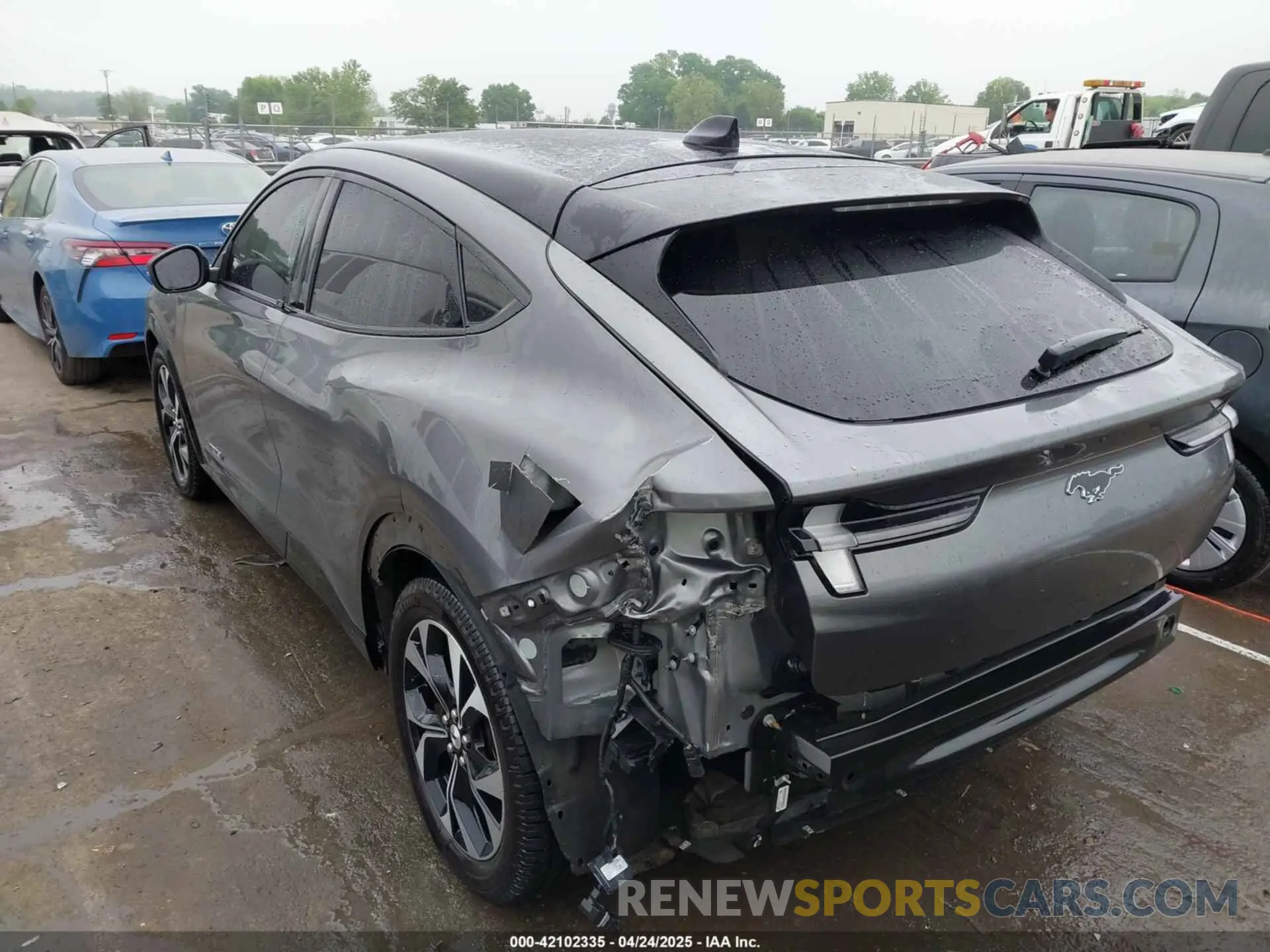 3 Photograph of a damaged car 3FMTK3R74MMA27709 FORD MUSTANG MACH-E 2021
