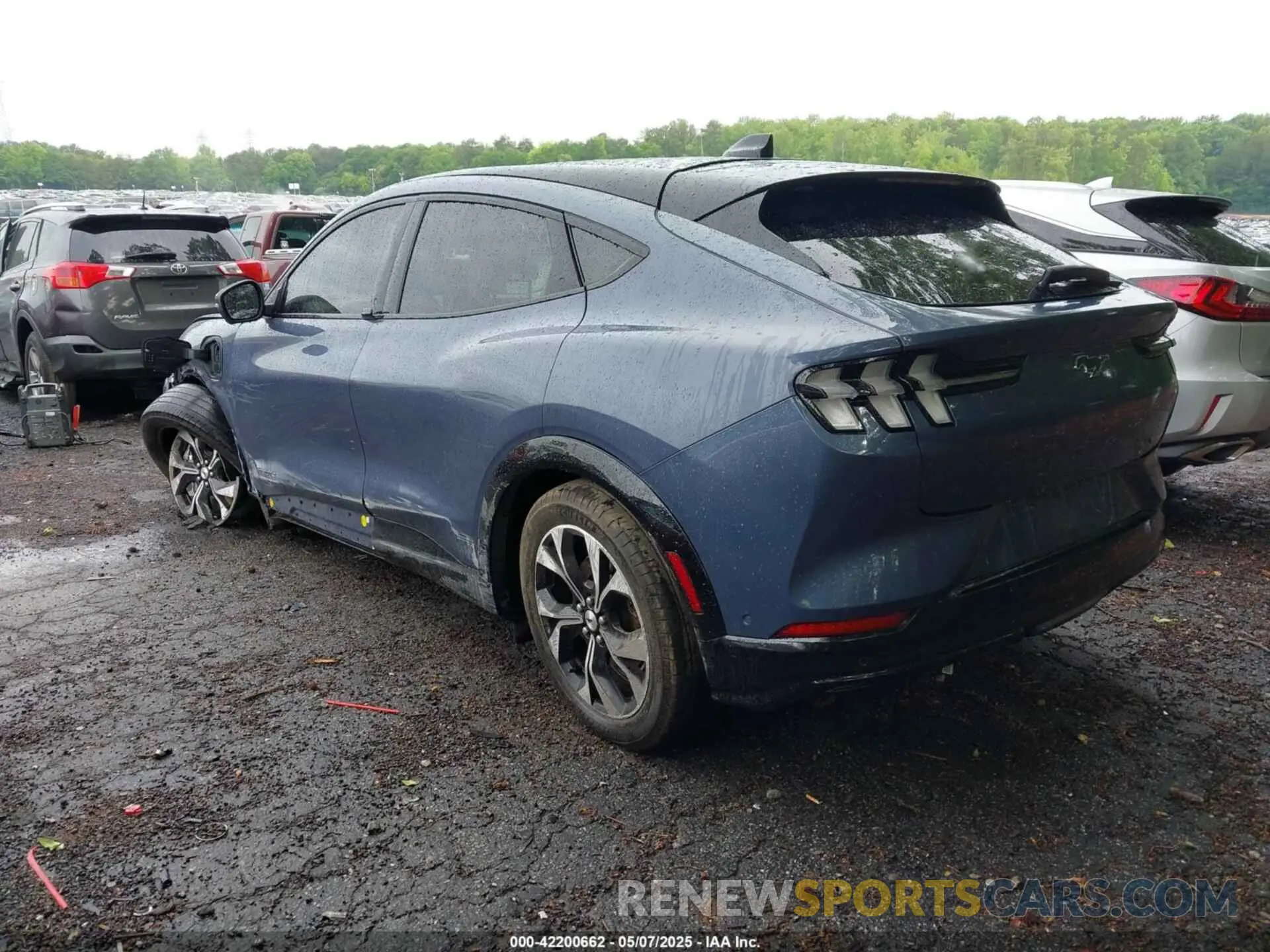 3 Photograph of a damaged car 3FMTK3RM1MMA06290 FORD MUSTANG MACH-E 2021