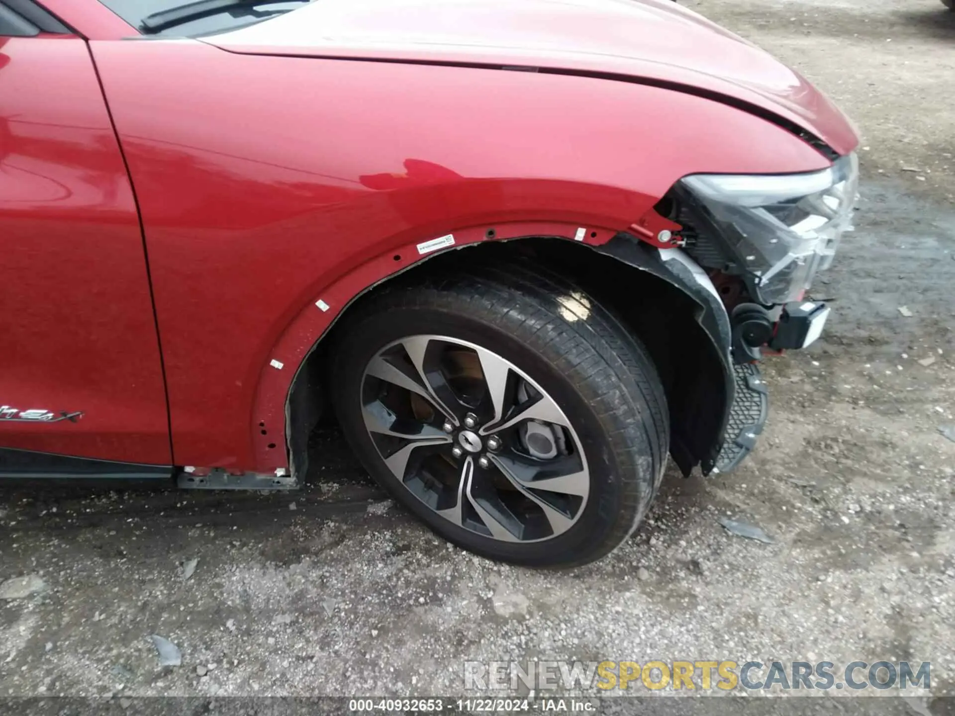 19 Photograph of a damaged car 3FMTK3SU9MMA08850 FORD MUSTANG MACH-E 2021