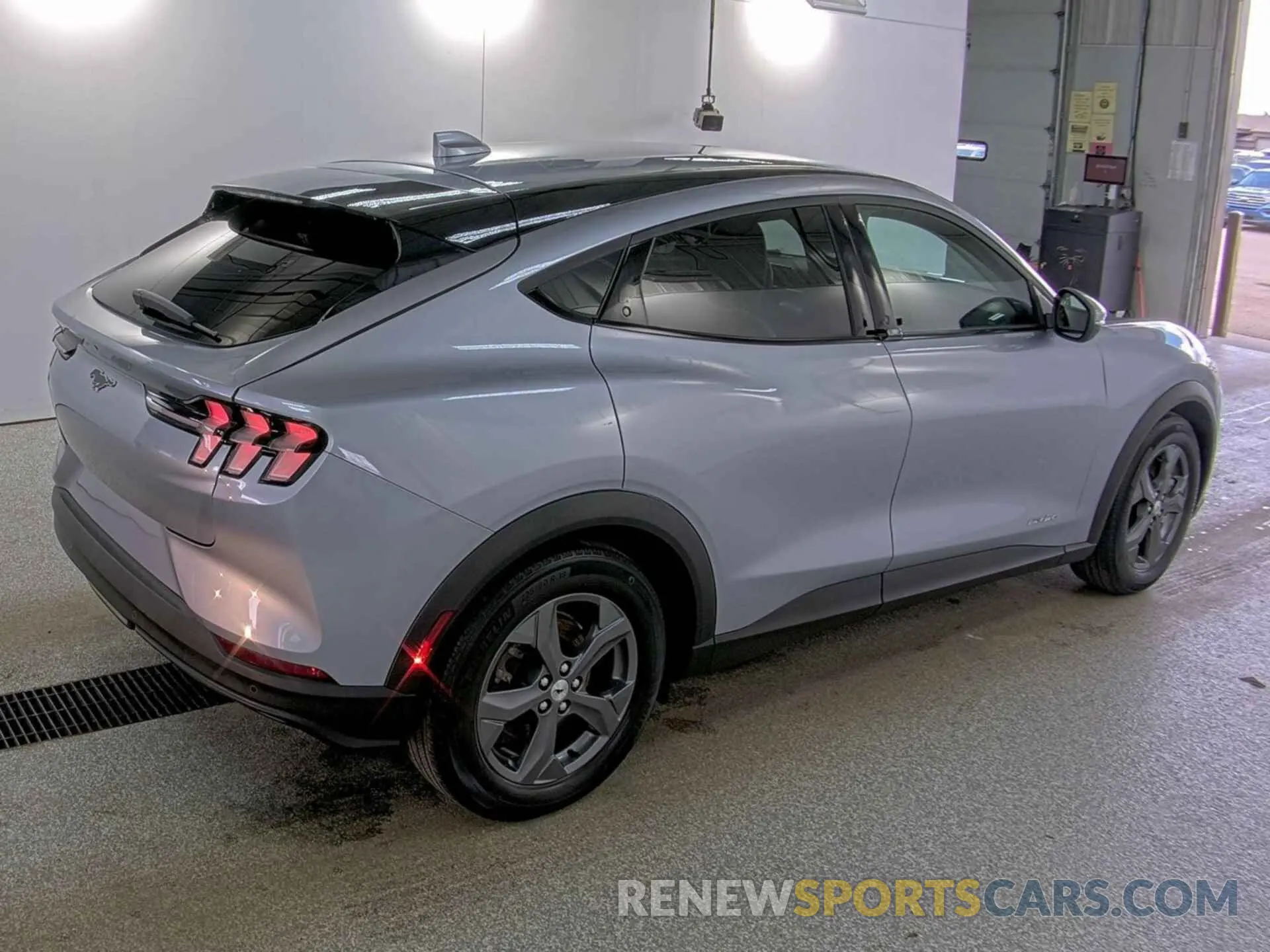 1 Photograph of a damaged car 3FMTK1RM9NMA22355 FORD MUSTANG MACH-E 2022