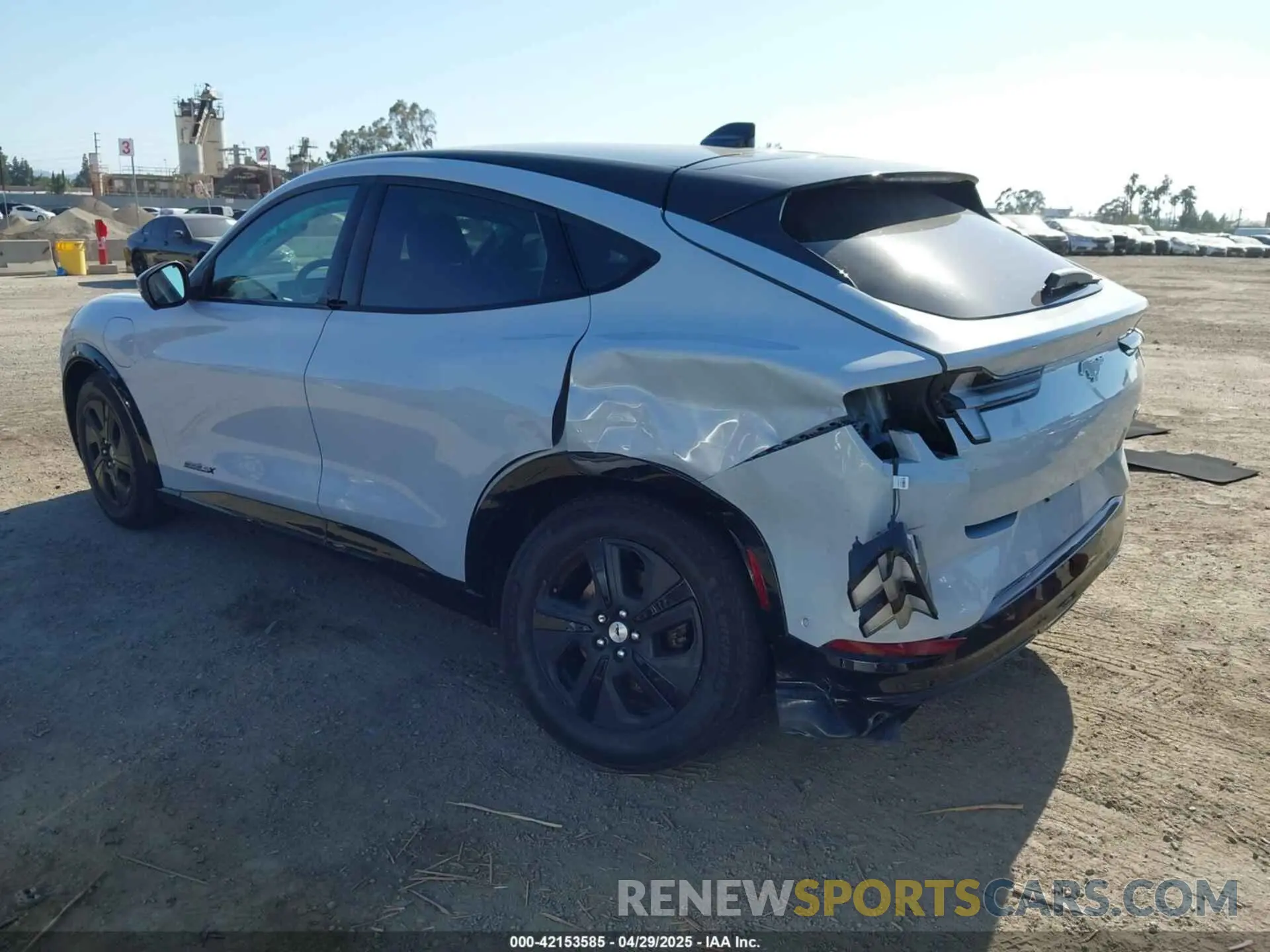 3 Photograph of a damaged car 3FMTK2SU2NMA43869 FORD MUSTANG MACH-E 2022