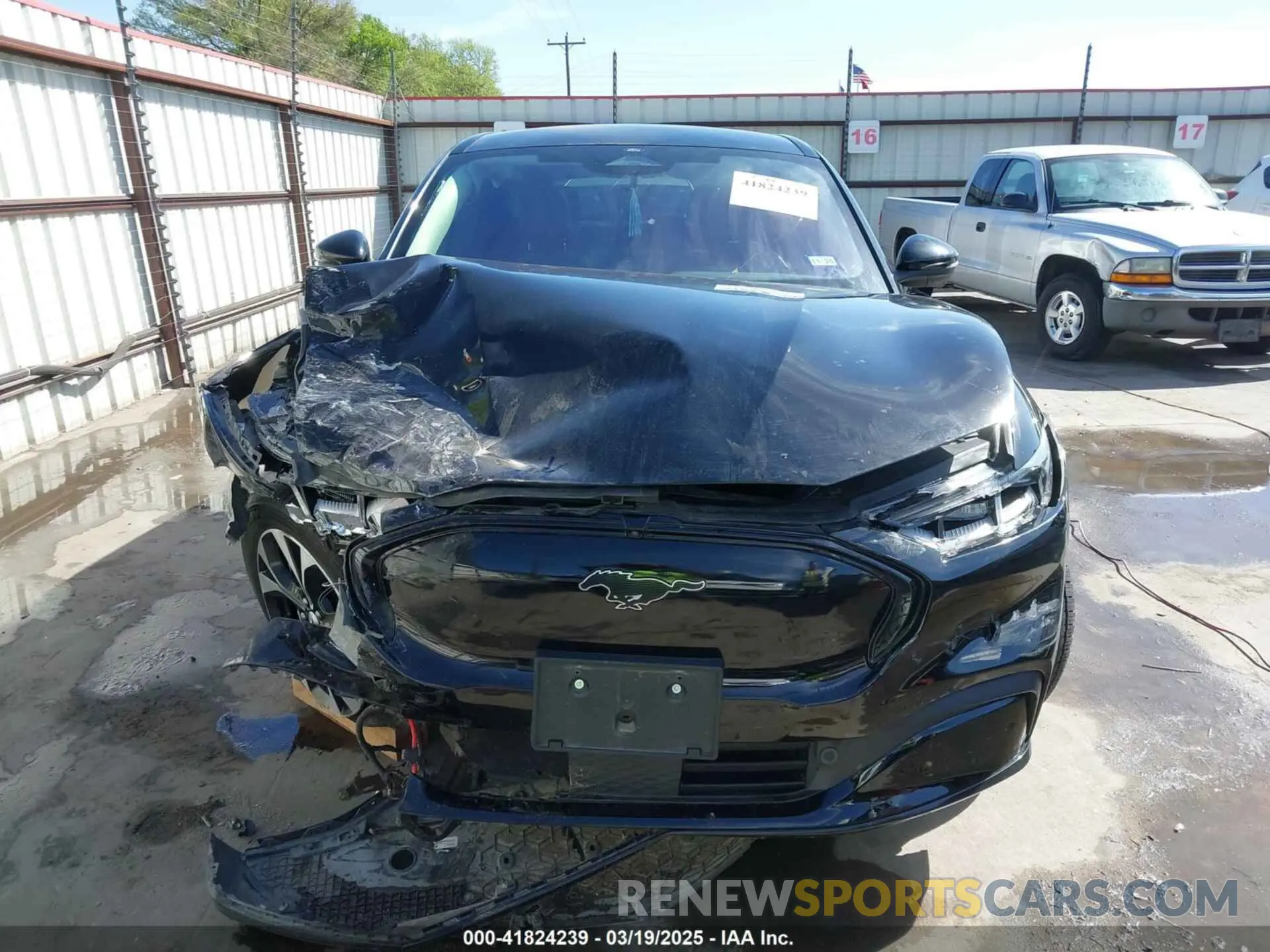 13 Photograph of a damaged car 3FMTK3R72NMA15608 FORD MUSTANG MACH-E 2022