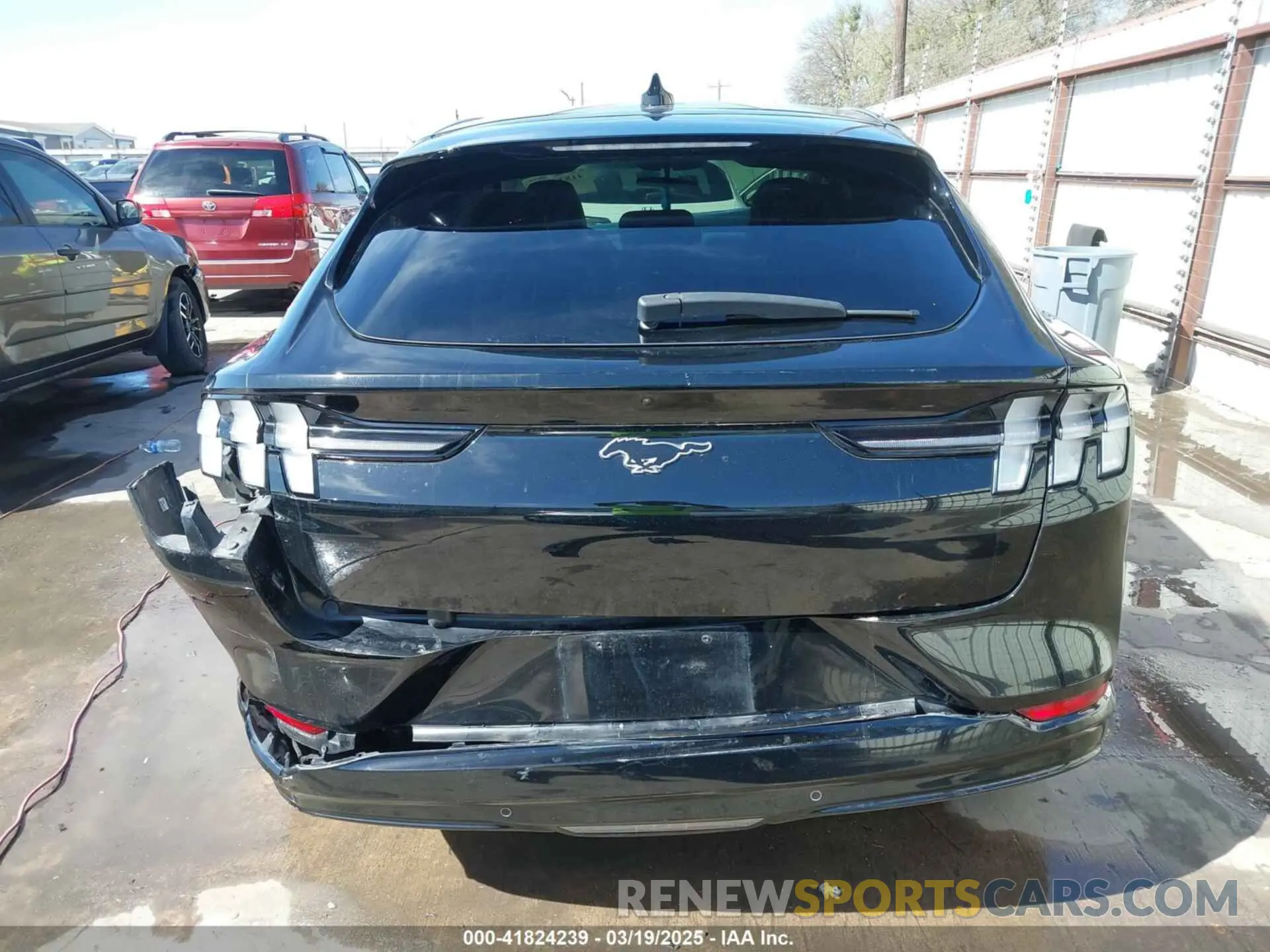 17 Photograph of a damaged car 3FMTK3R72NMA15608 FORD MUSTANG MACH-E 2022