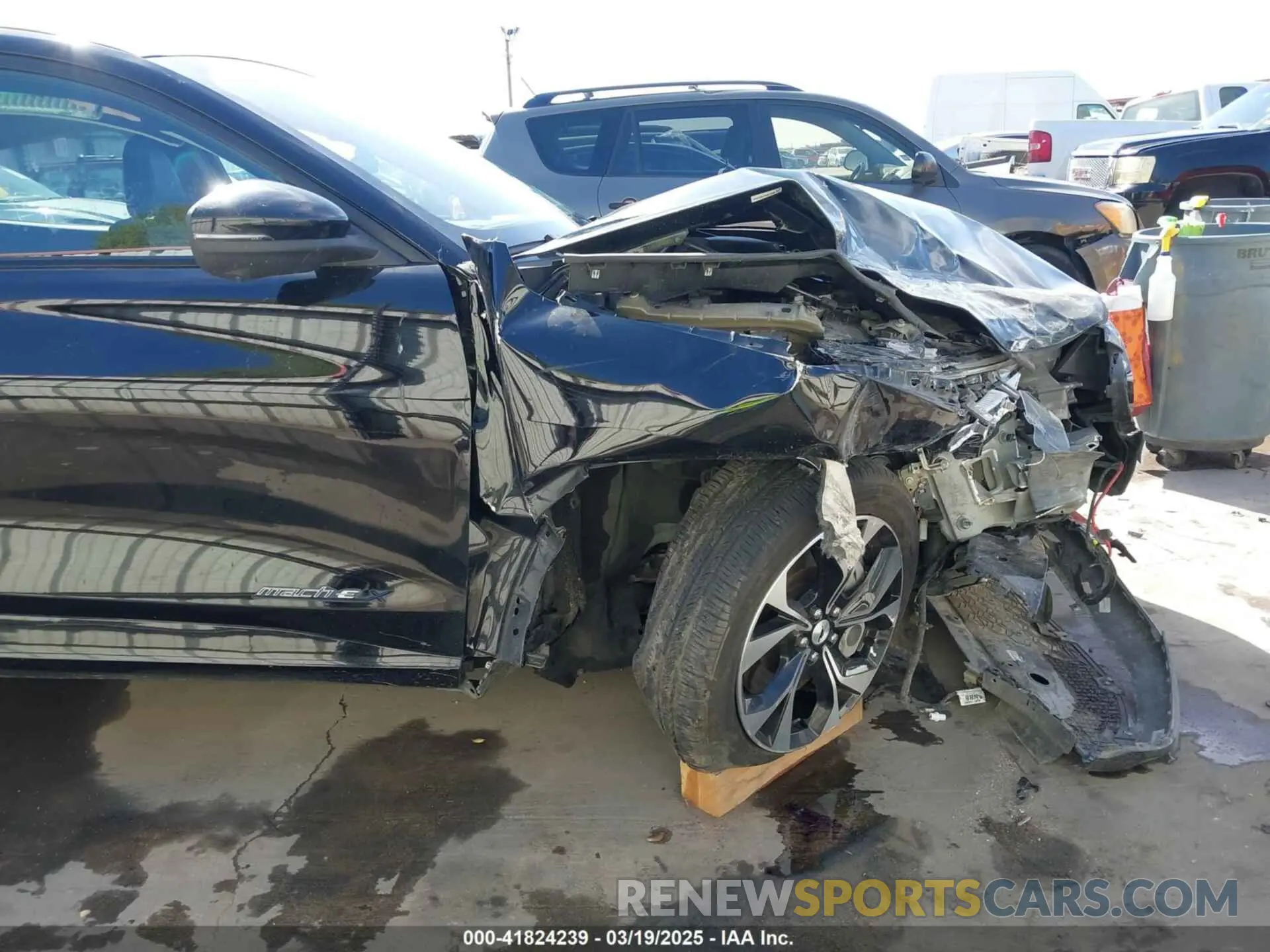 21 Photograph of a damaged car 3FMTK3R72NMA15608 FORD MUSTANG MACH-E 2022