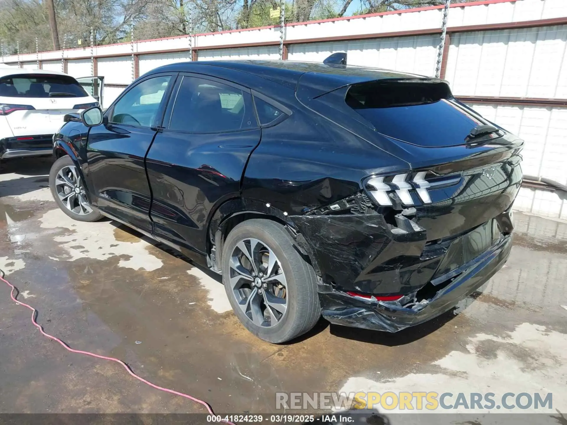 3 Photograph of a damaged car 3FMTK3R72NMA15608 FORD MUSTANG MACH-E 2022