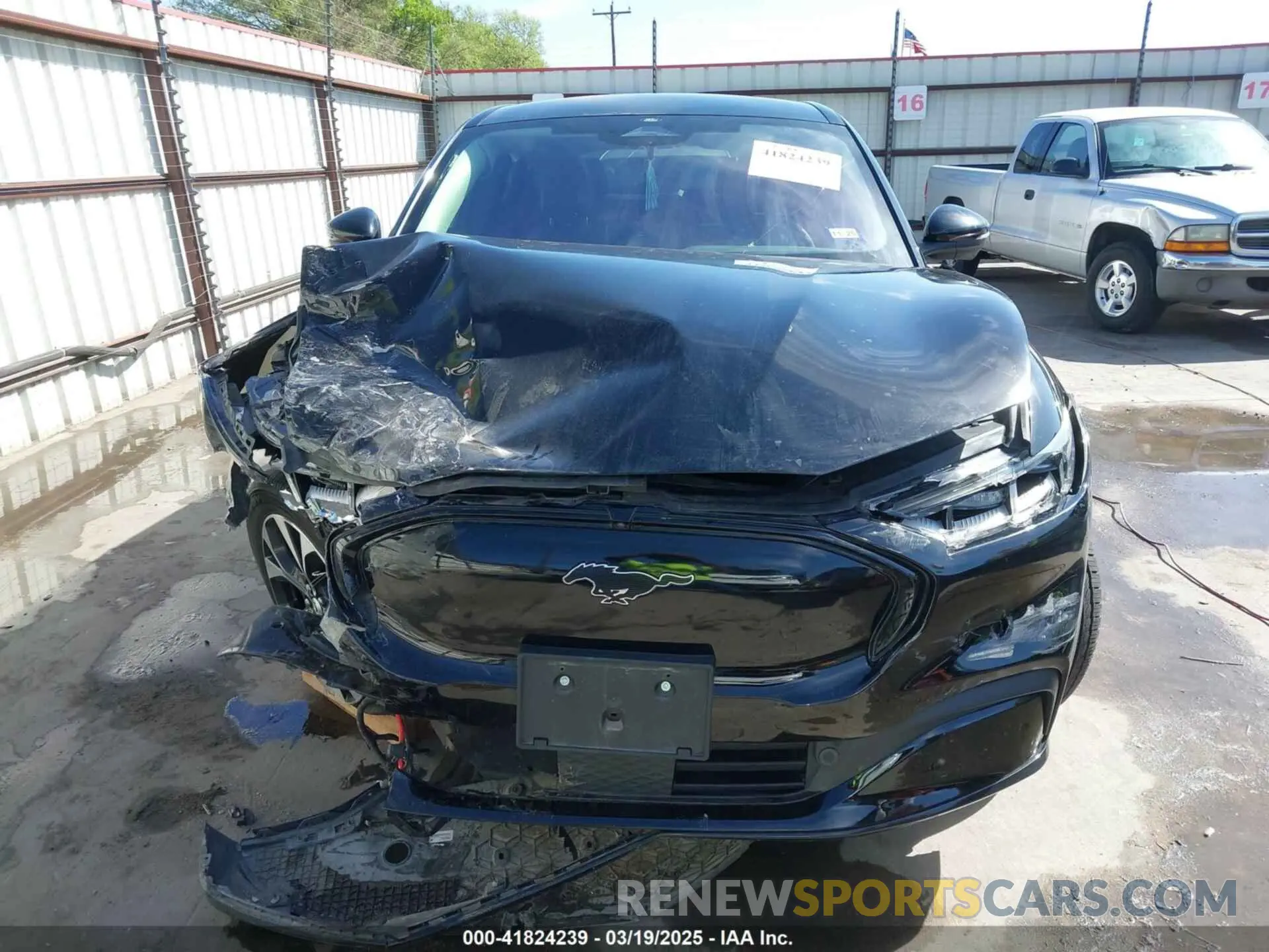 6 Photograph of a damaged car 3FMTK3R72NMA15608 FORD MUSTANG MACH-E 2022
