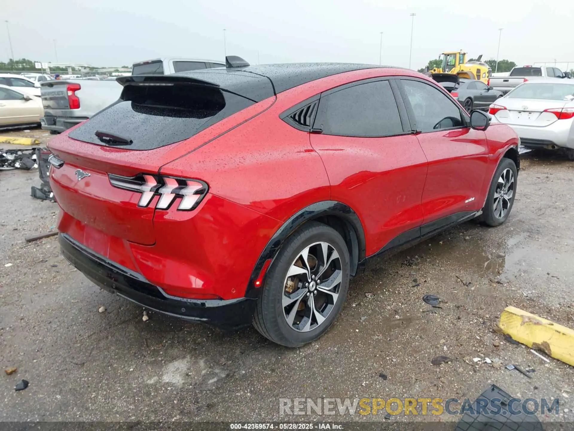 4 Photograph of a damaged car 3FMTK3RM1NMA57631 FORD MUSTANG MACH-E 2022