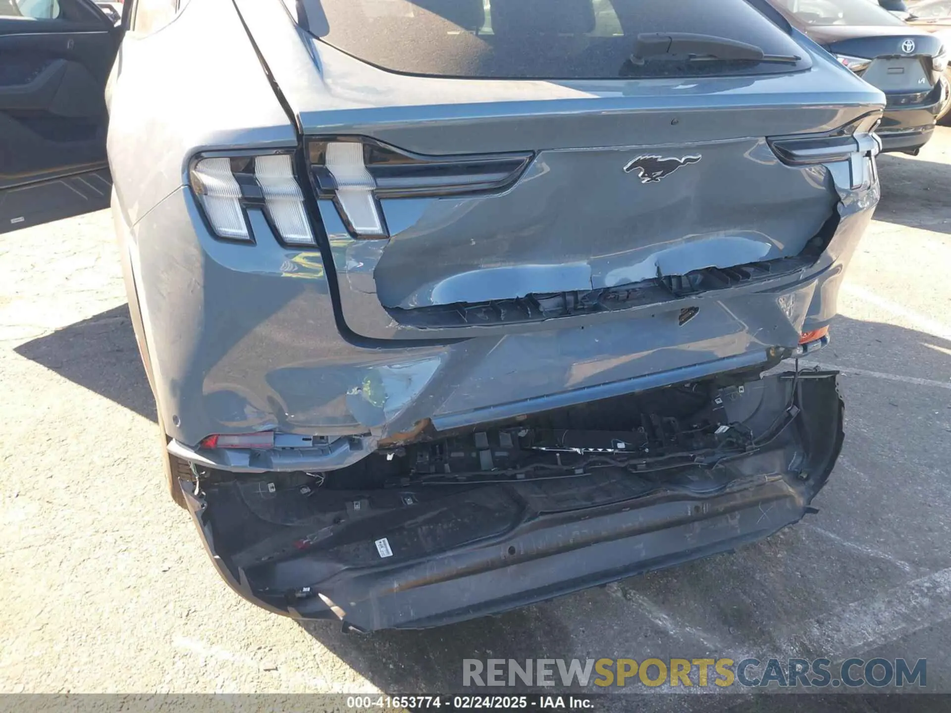 6 Photograph of a damaged car 3FMTK1R48PMA92481 FORD MUSTANG MACH-E 2023
