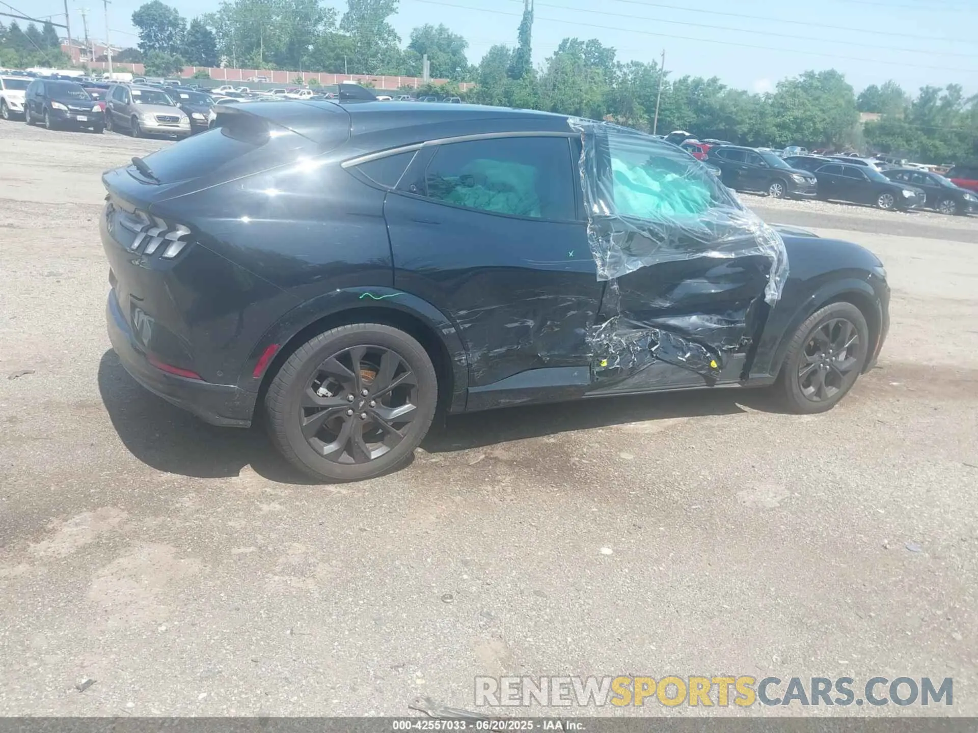 4 Photograph of a damaged car 3FMTK3SU0PMA62851 FORD MUSTANG MACH-E 2023
