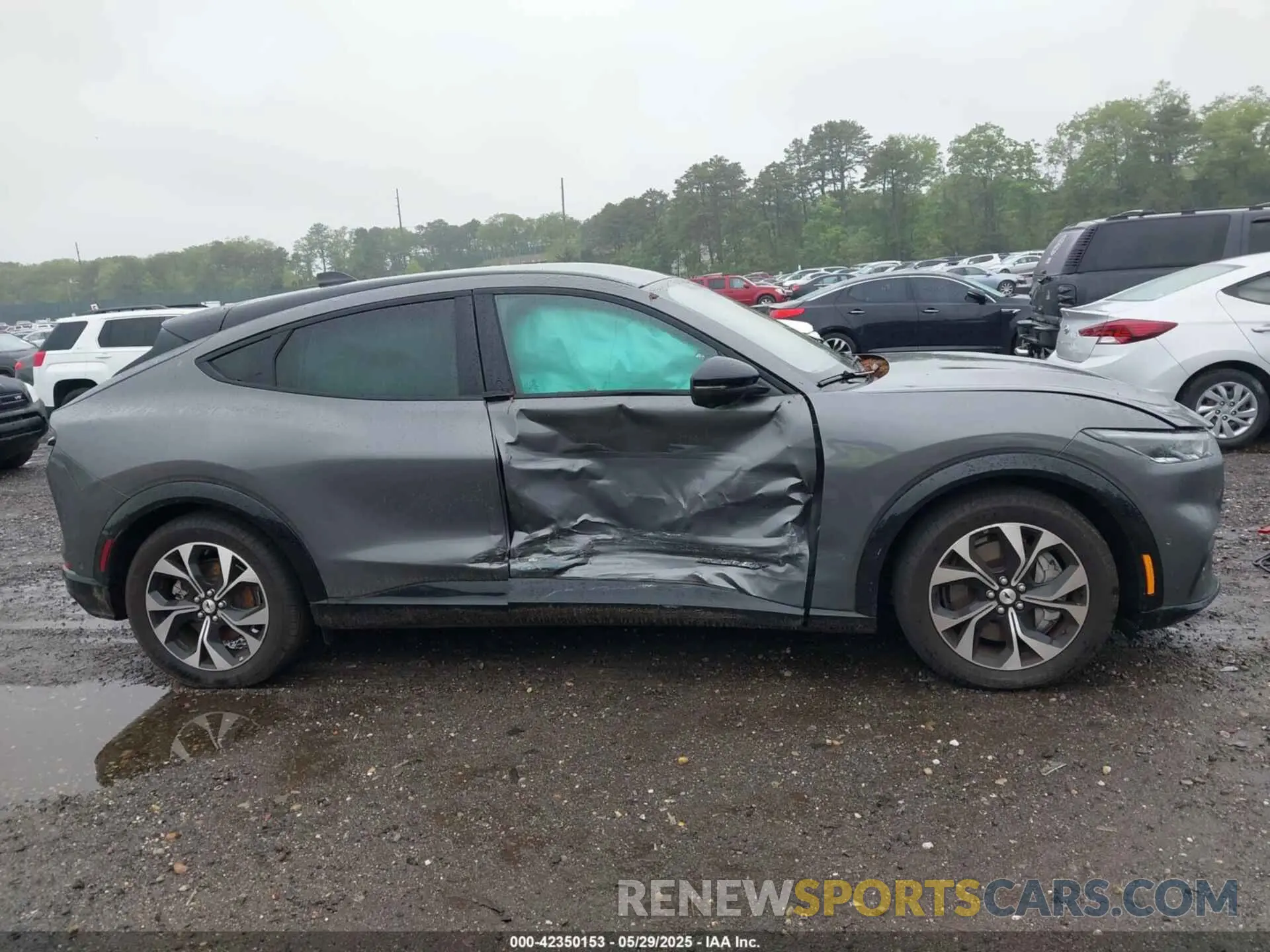 13 Photograph of a damaged car 3FMTK3SU4PMA76915 FORD MUSTANG MACH-E 2023