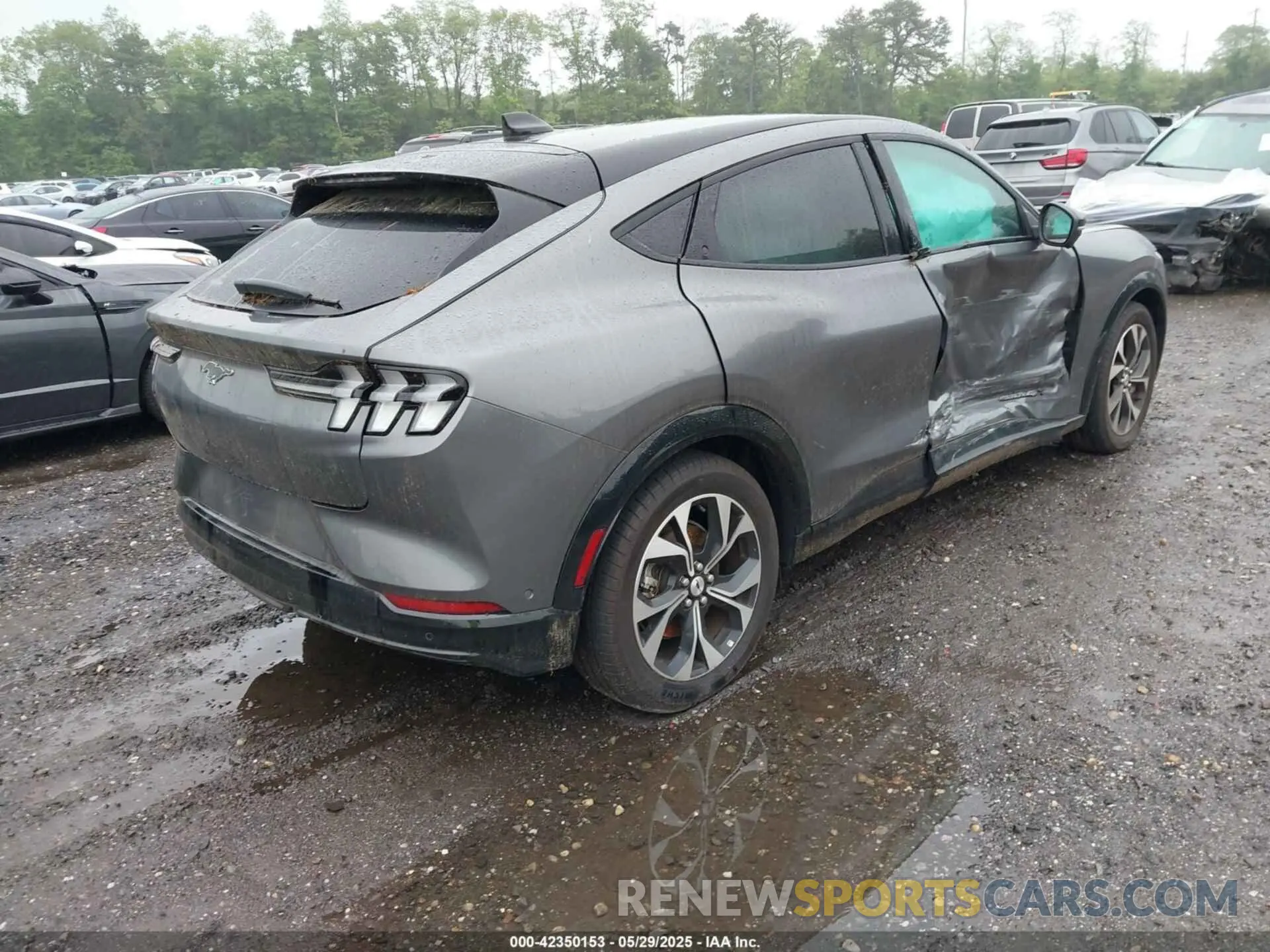 4 Photograph of a damaged car 3FMTK3SU4PMA76915 FORD MUSTANG MACH-E 2023