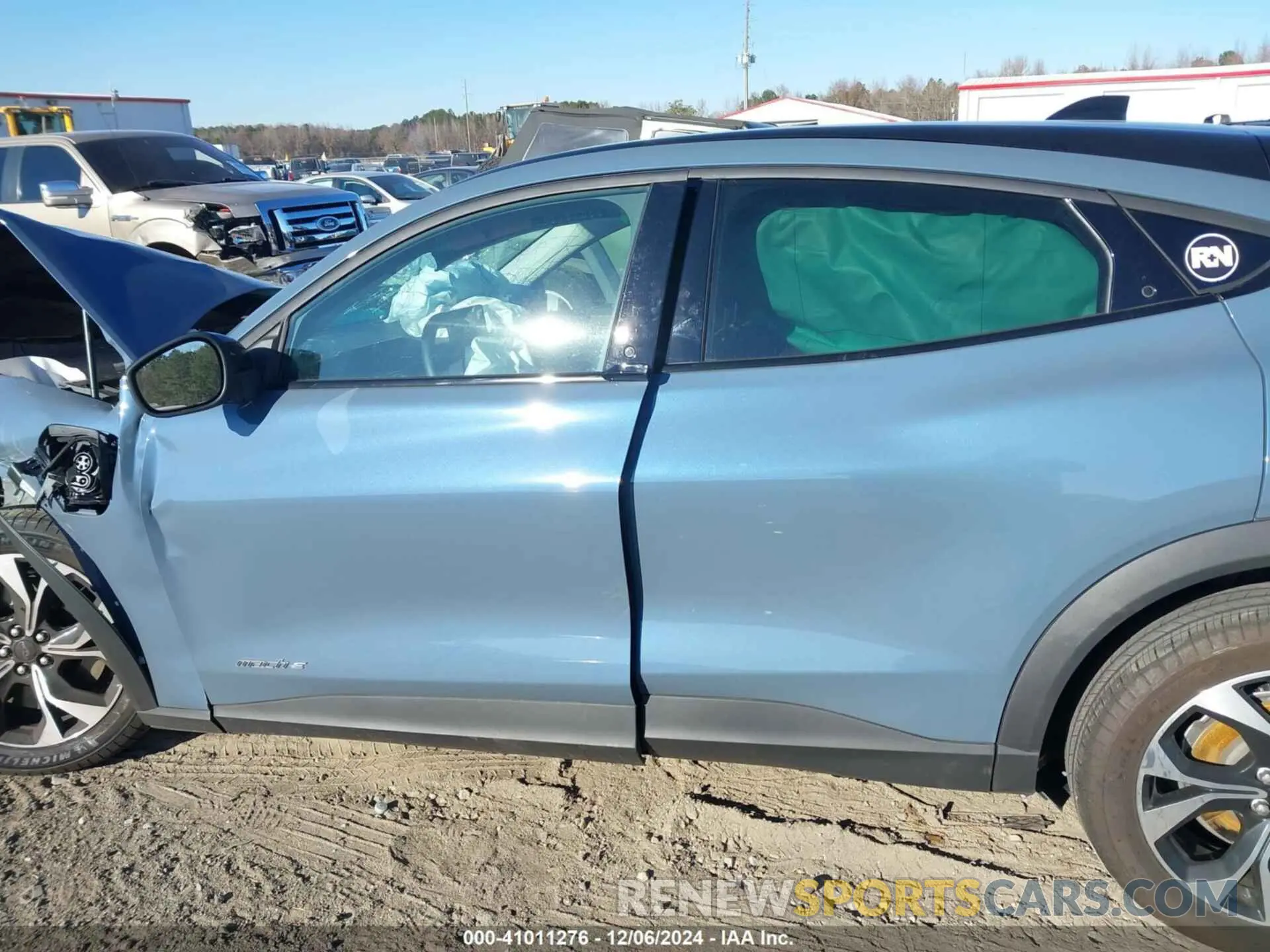14 Photograph of a damaged car 3FMTK1R43RMA07890 FORD MUSTANG MACH-E 2024