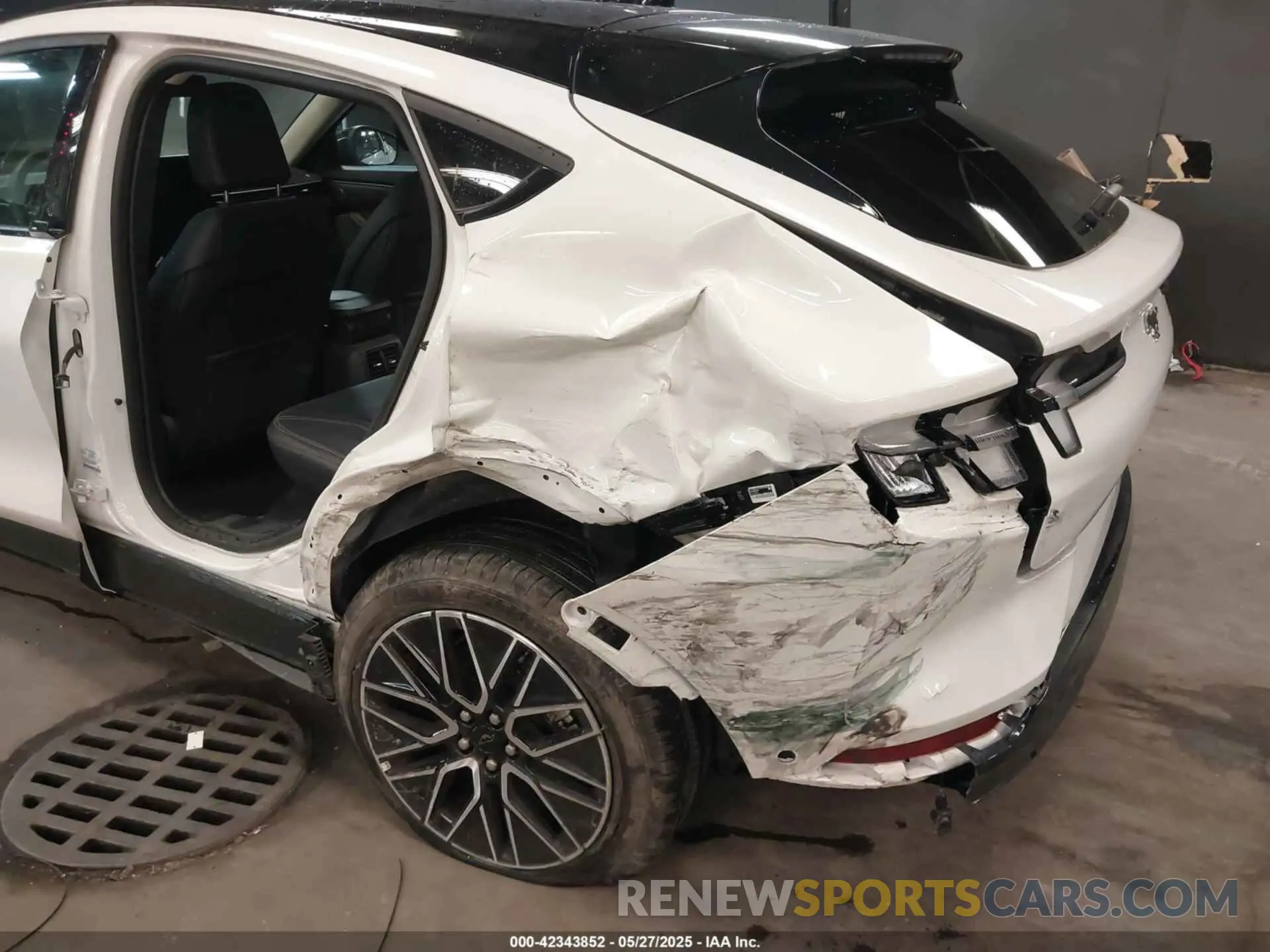 6 Photograph of a damaged car 3FMTK3SU2RMA26274 FORD MUSTANG MACH-E 2024