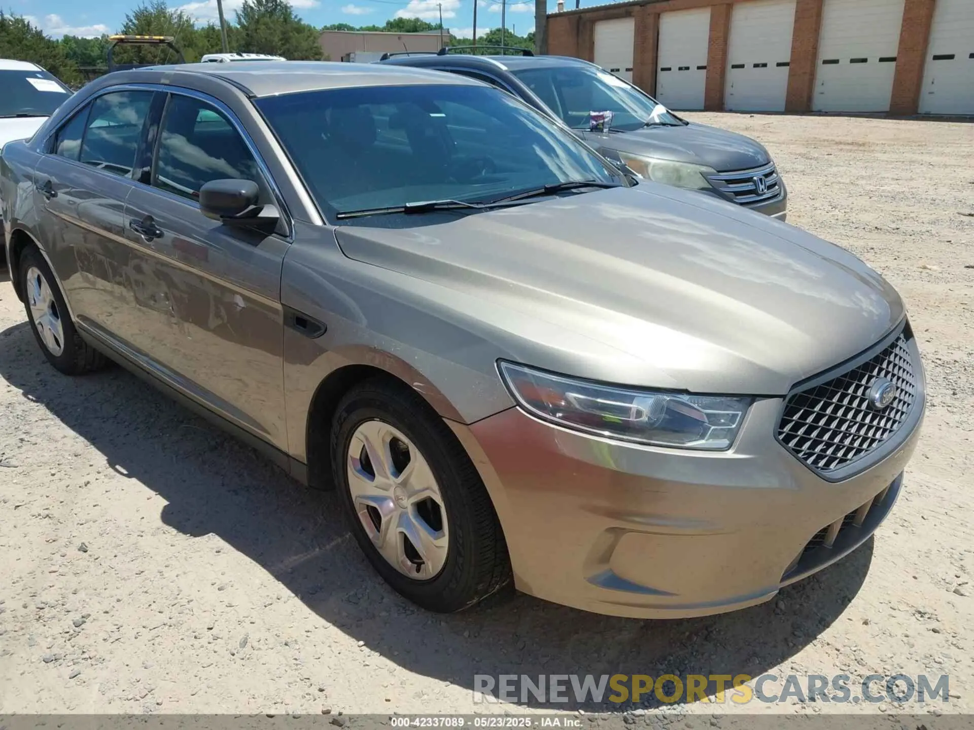 1 Photograph of a damaged car 1FAHP2MK0KG107863 FORD POLICE INTERCEPTOR 2019