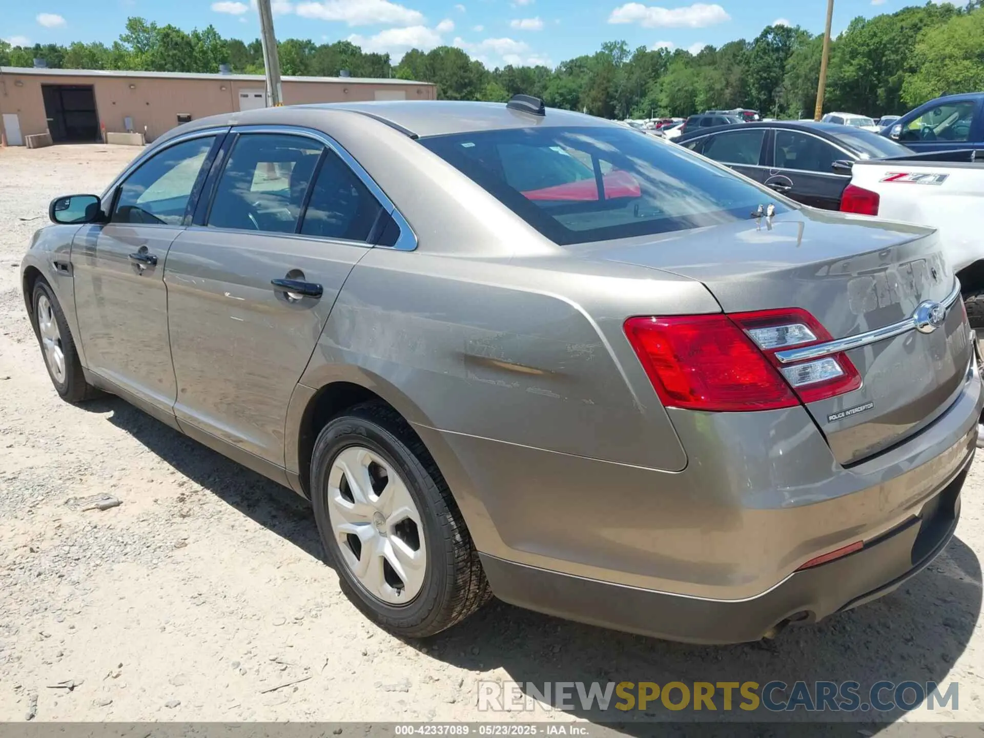 3 Photograph of a damaged car 1FAHP2MK0KG107863 FORD POLICE INTERCEPTOR 2019