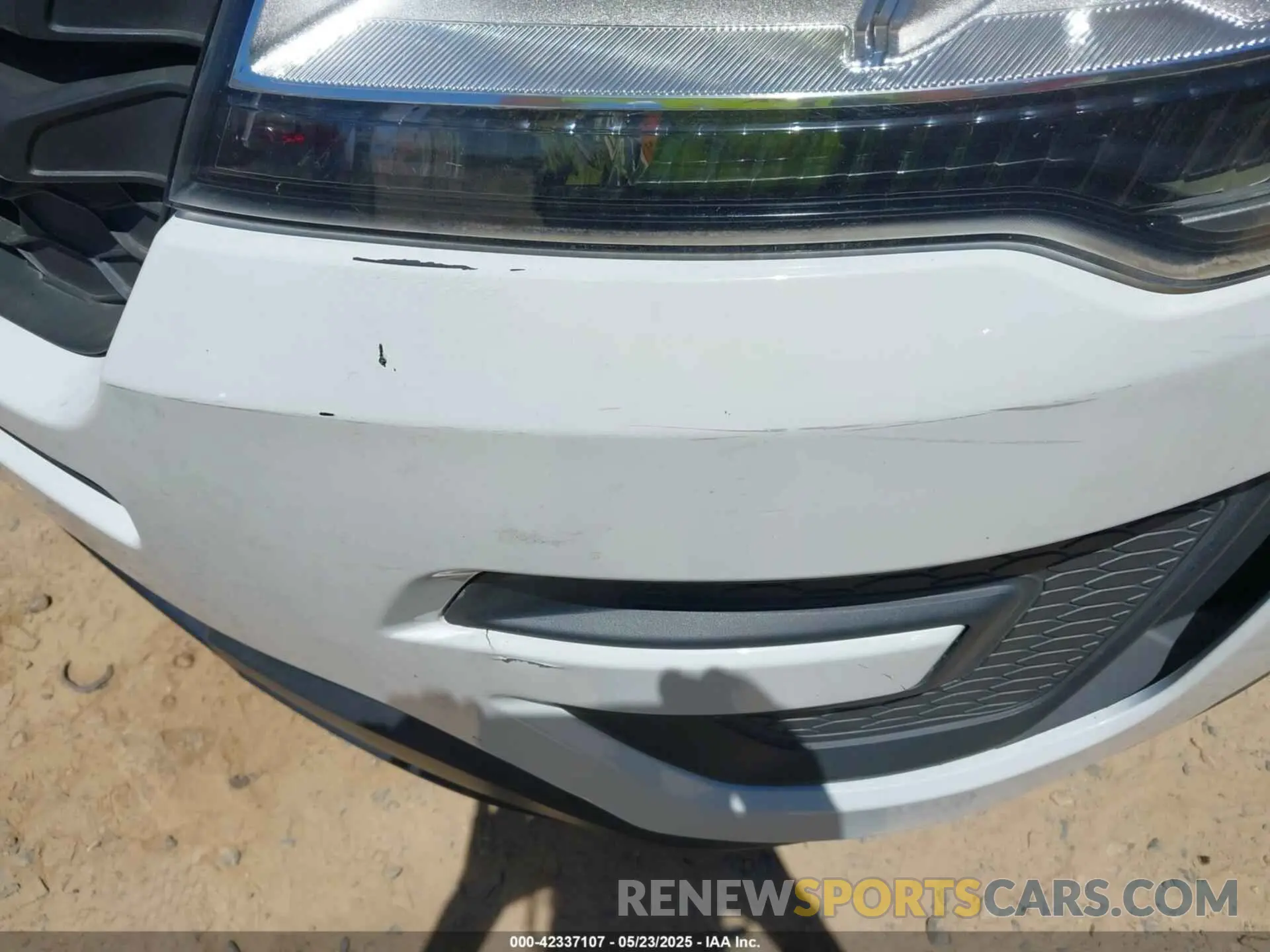 18 Photograph of a damaged car 1FM5K8AR3KGA29655 FORD POLICE INTERCEPTOR 2019