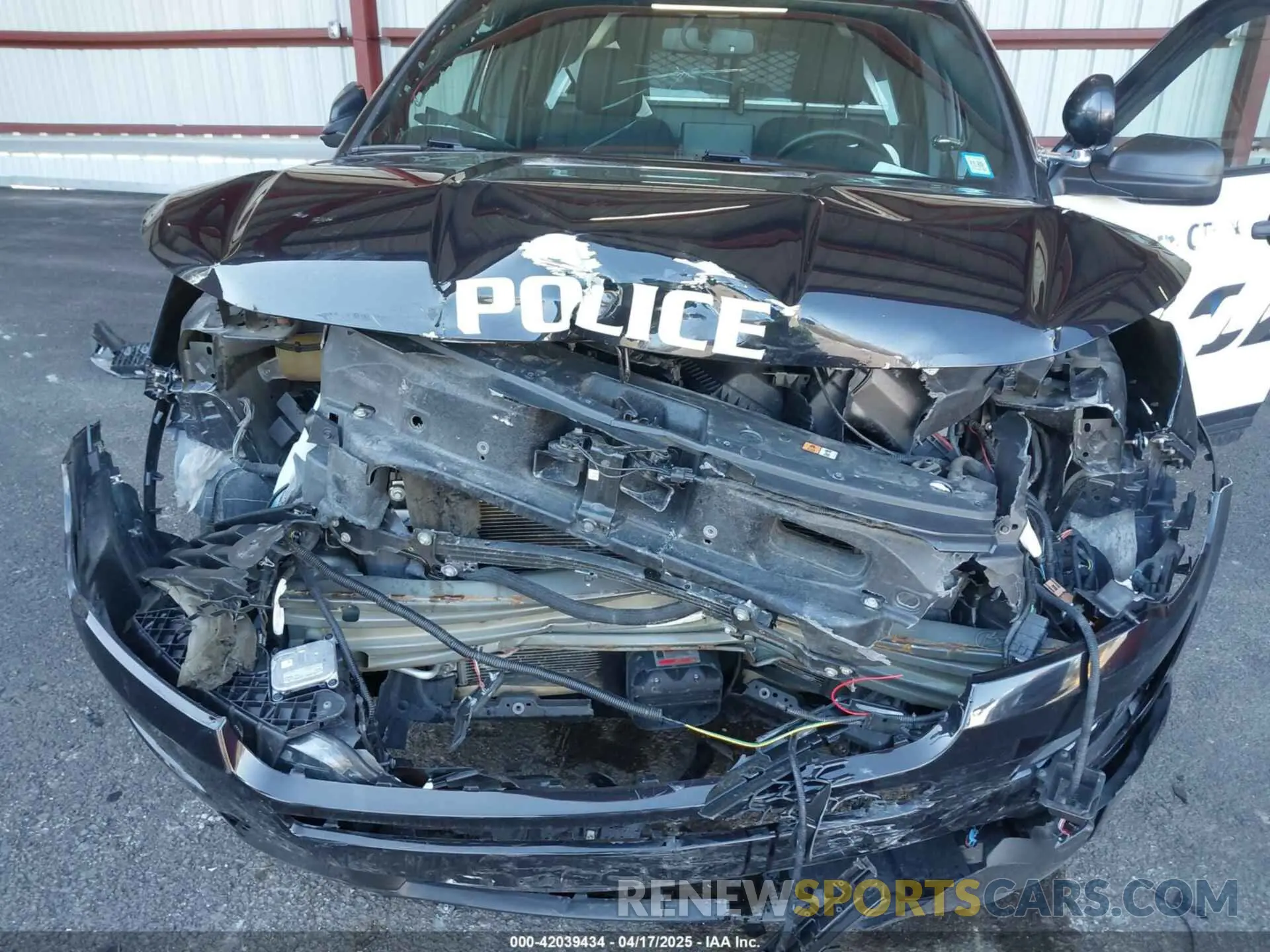 6 Photograph of a damaged car 1FM5K8AR4KGA20074 FORD POLICE INTERCEPTOR 2019