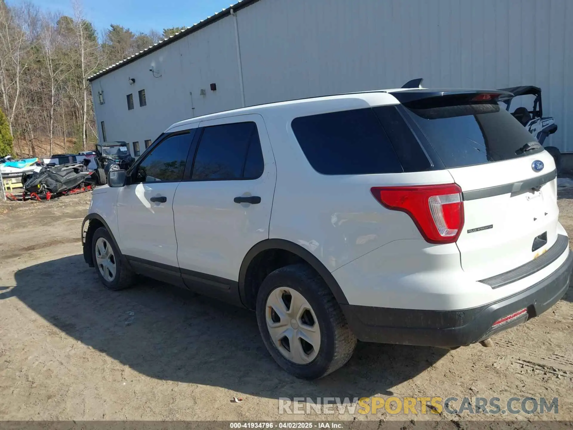 3 Photograph of a damaged car 1FM5K8AR4KGA29194 FORD POLICE INTERCEPTOR 2019