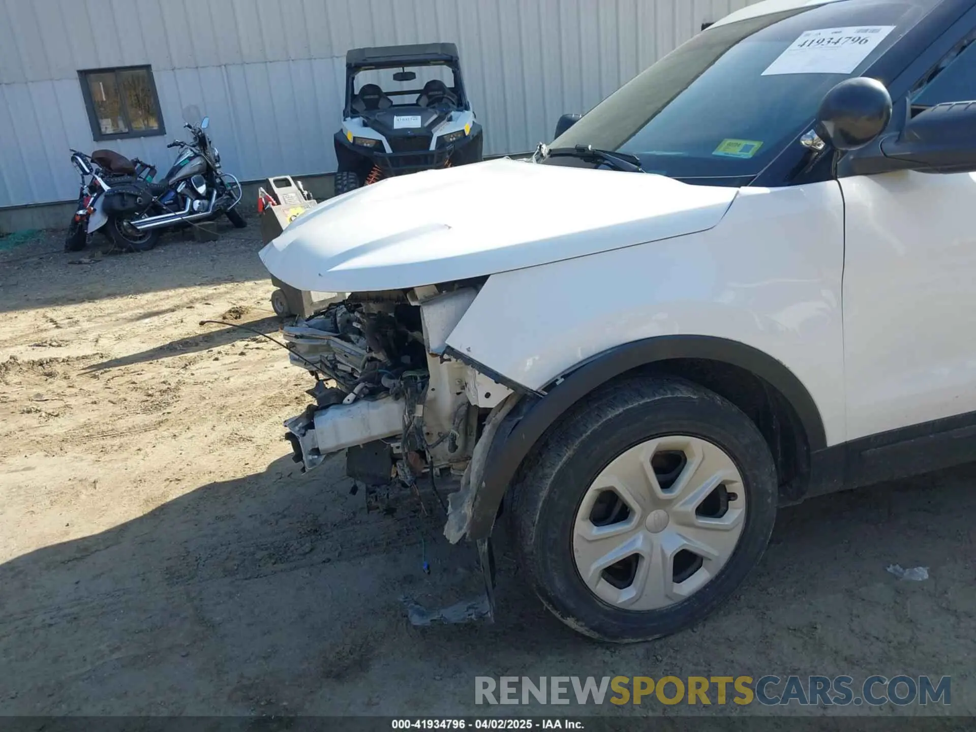 6 Photograph of a damaged car 1FM5K8AR4KGA29194 FORD POLICE INTERCEPTOR 2019