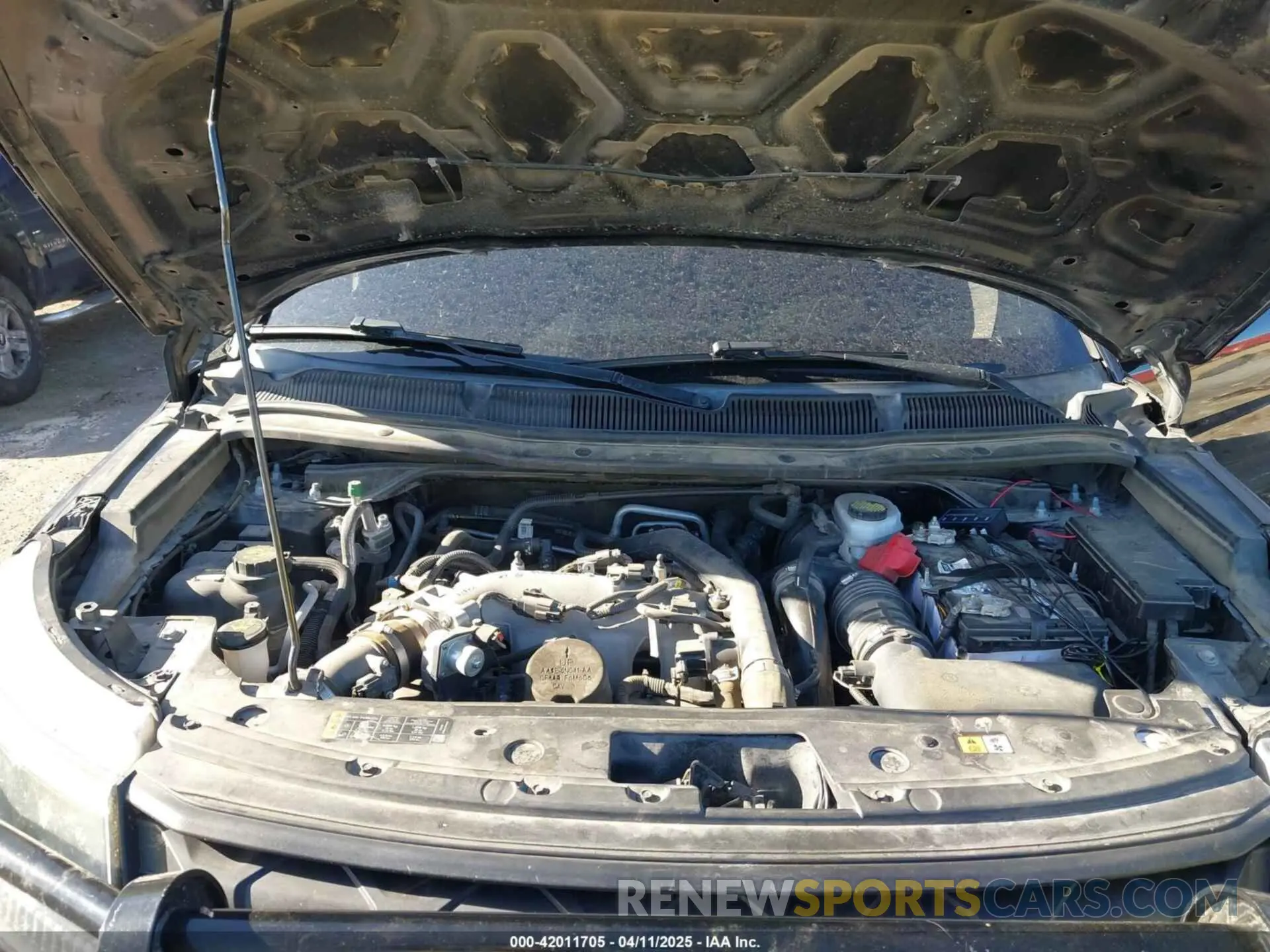 10 Photograph of a damaged car 1FM5K8AT0KGA31584 FORD POLICE INTERCEPTOR 2019