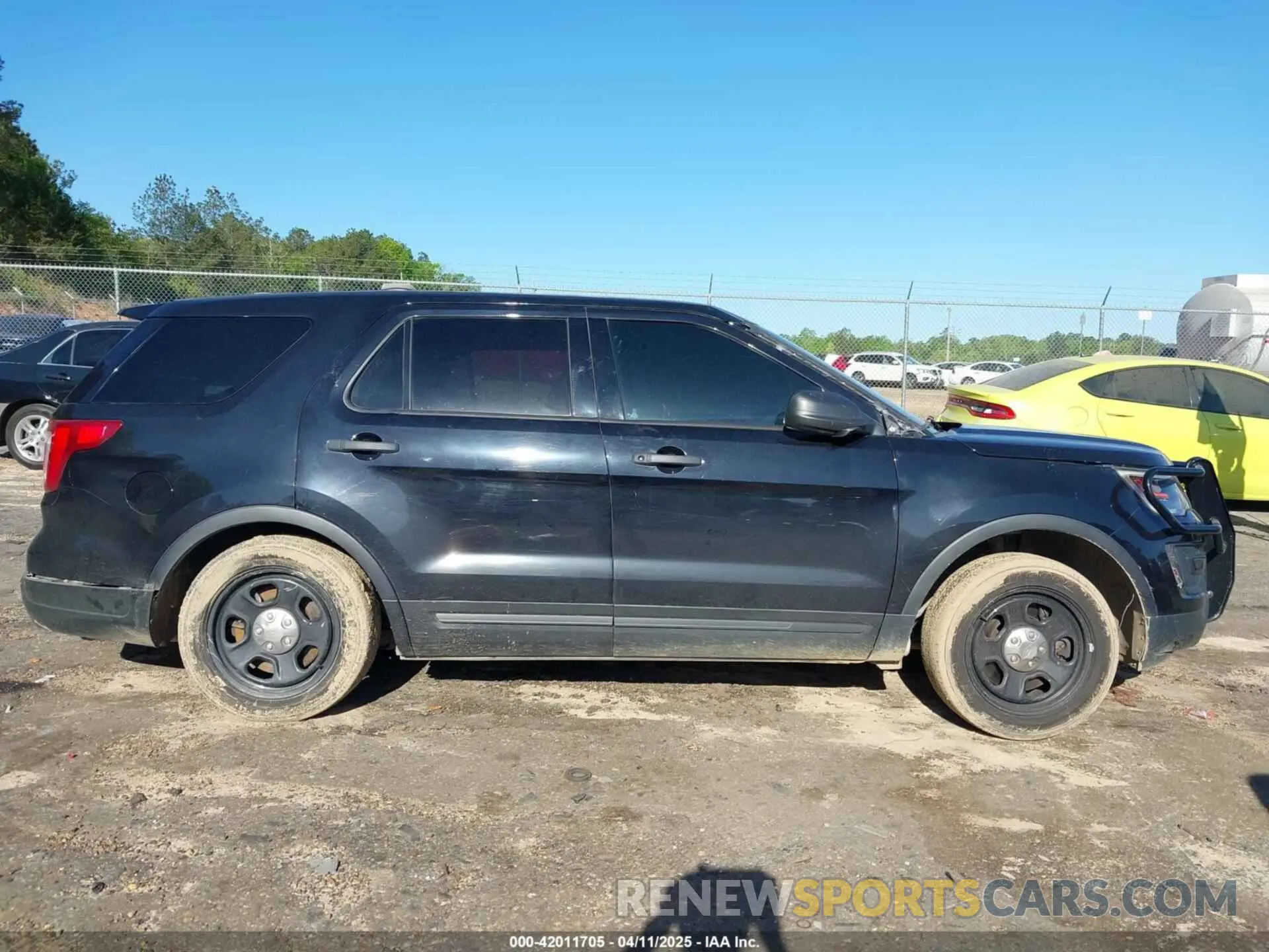 13 Photograph of a damaged car 1FM5K8AT0KGA31584 FORD POLICE INTERCEPTOR 2019