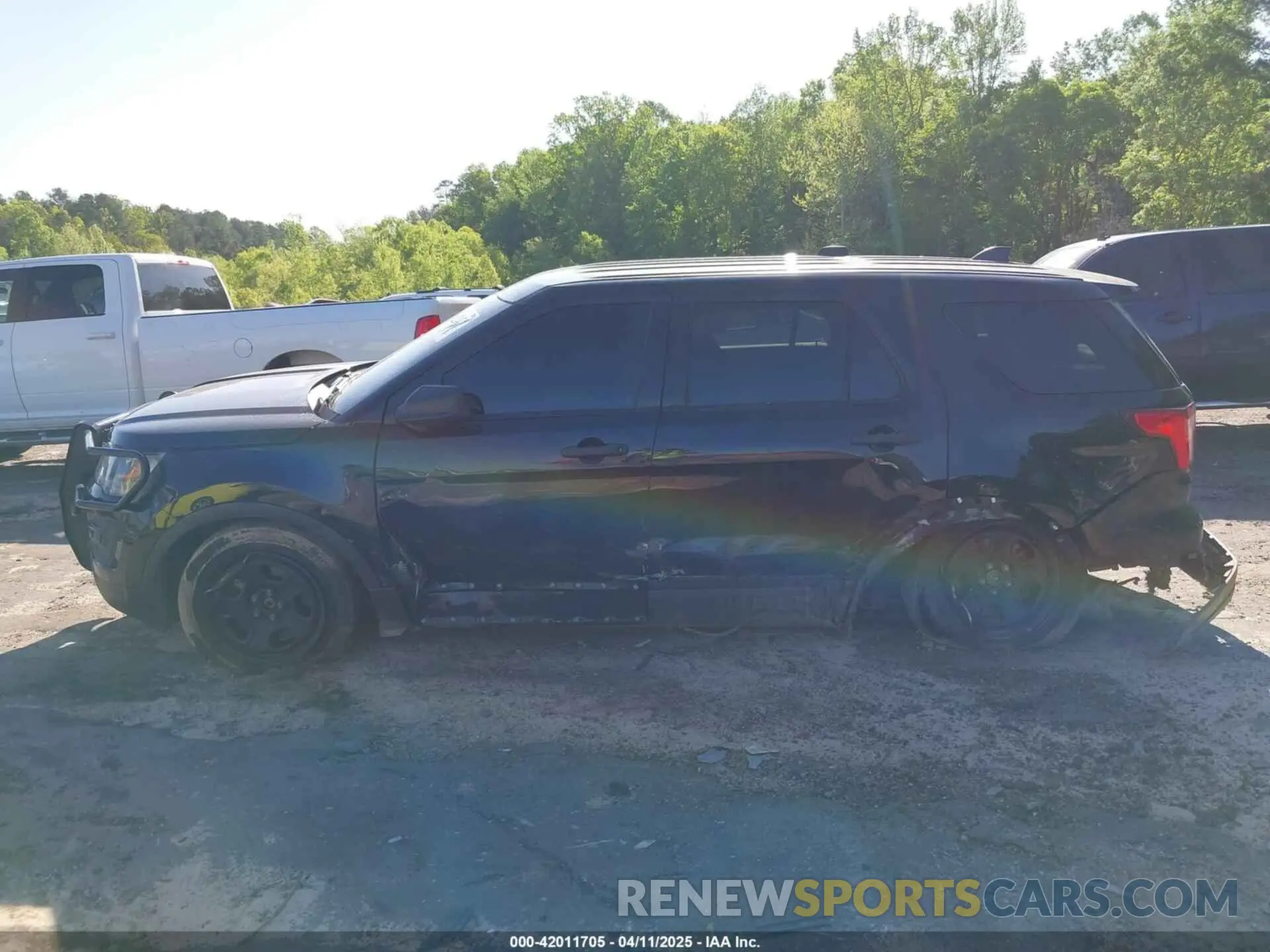 14 Photograph of a damaged car 1FM5K8AT0KGA31584 FORD POLICE INTERCEPTOR 2019