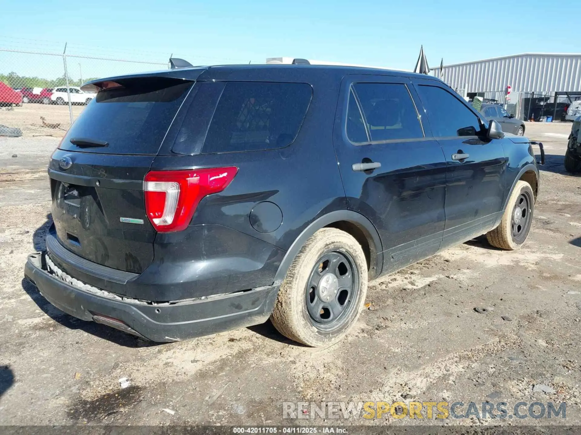 4 Photograph of a damaged car 1FM5K8AT0KGA31584 FORD POLICE INTERCEPTOR 2019