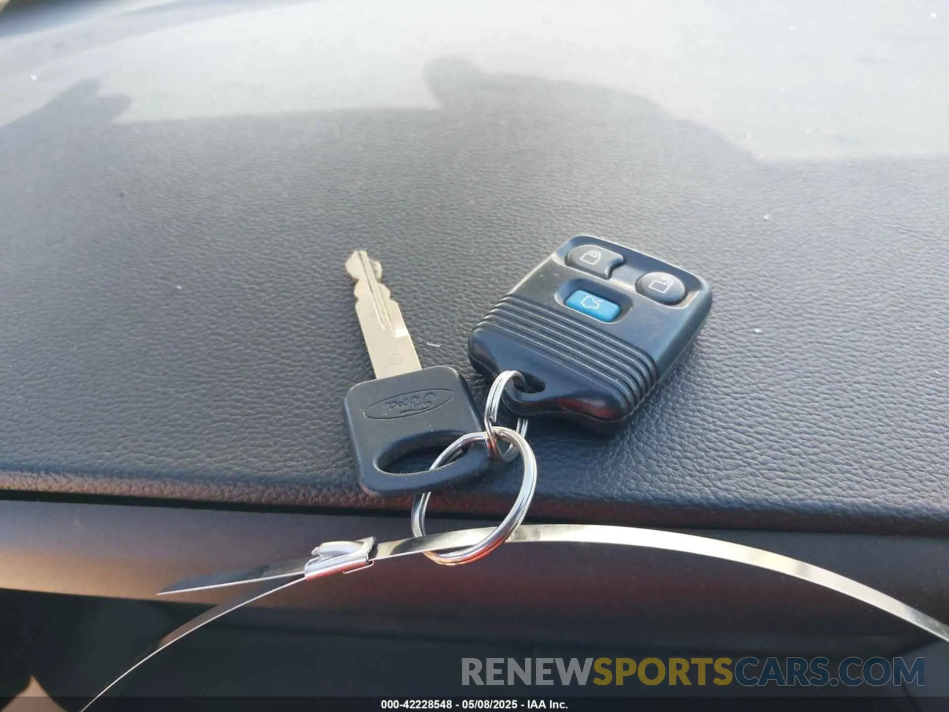 11 Photograph of a damaged car 1FM5K8AB1LGA84299 FORD POLICE INTERCEPTOR 2020