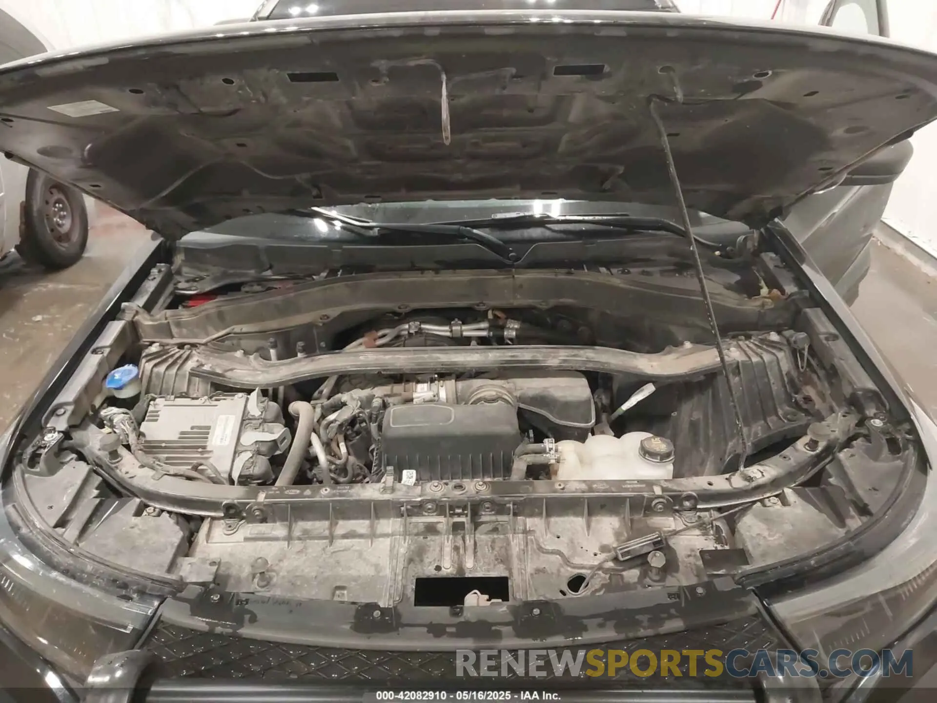 10 Photograph of a damaged car 1FM5K8AB2LGA97840 FORD POLICE INTERCEPTOR 2020