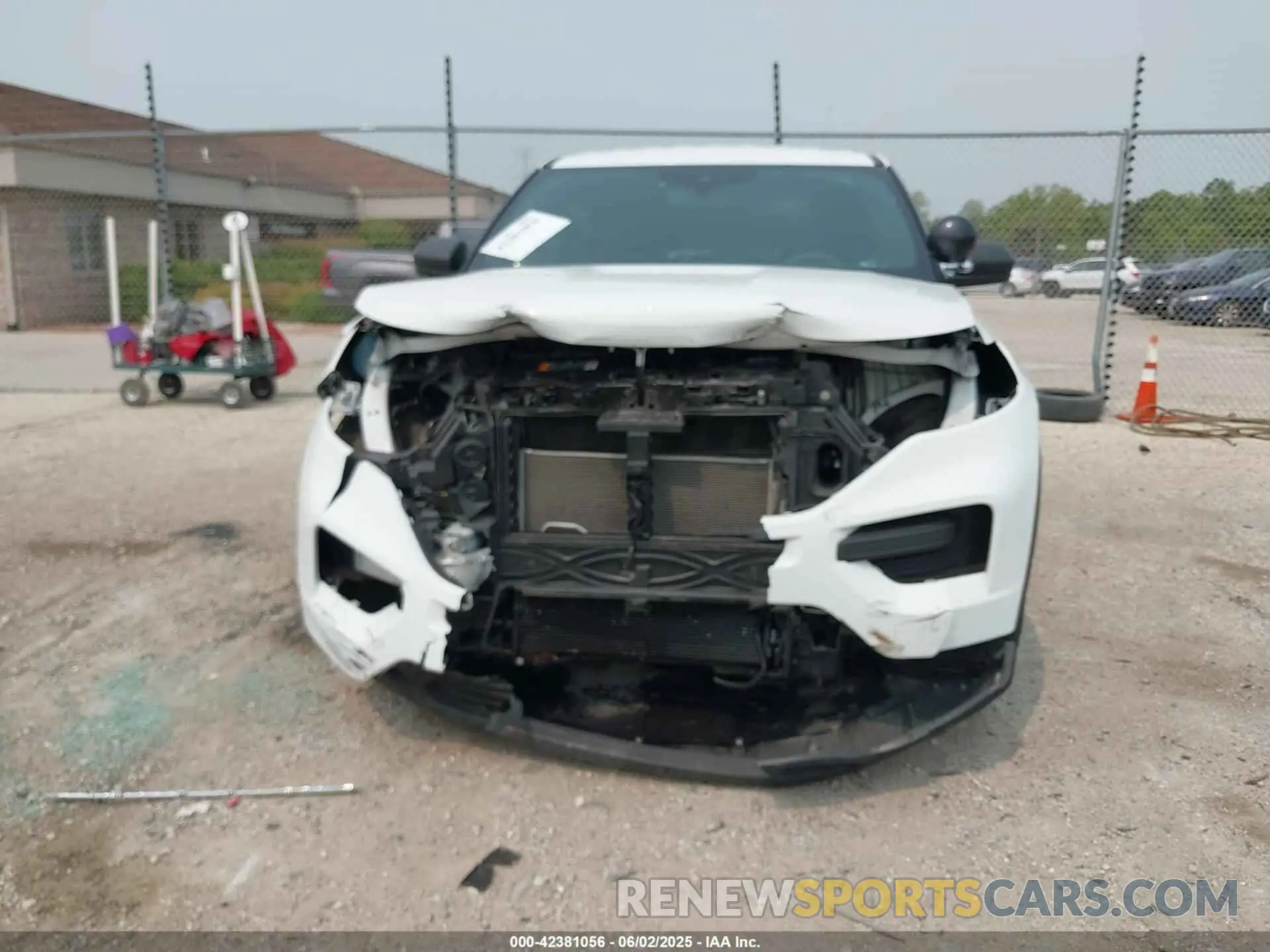 6 Photograph of a damaged car 1FM5K8AB3LGA55418 FORD POLICE INTERCEPTOR 2020