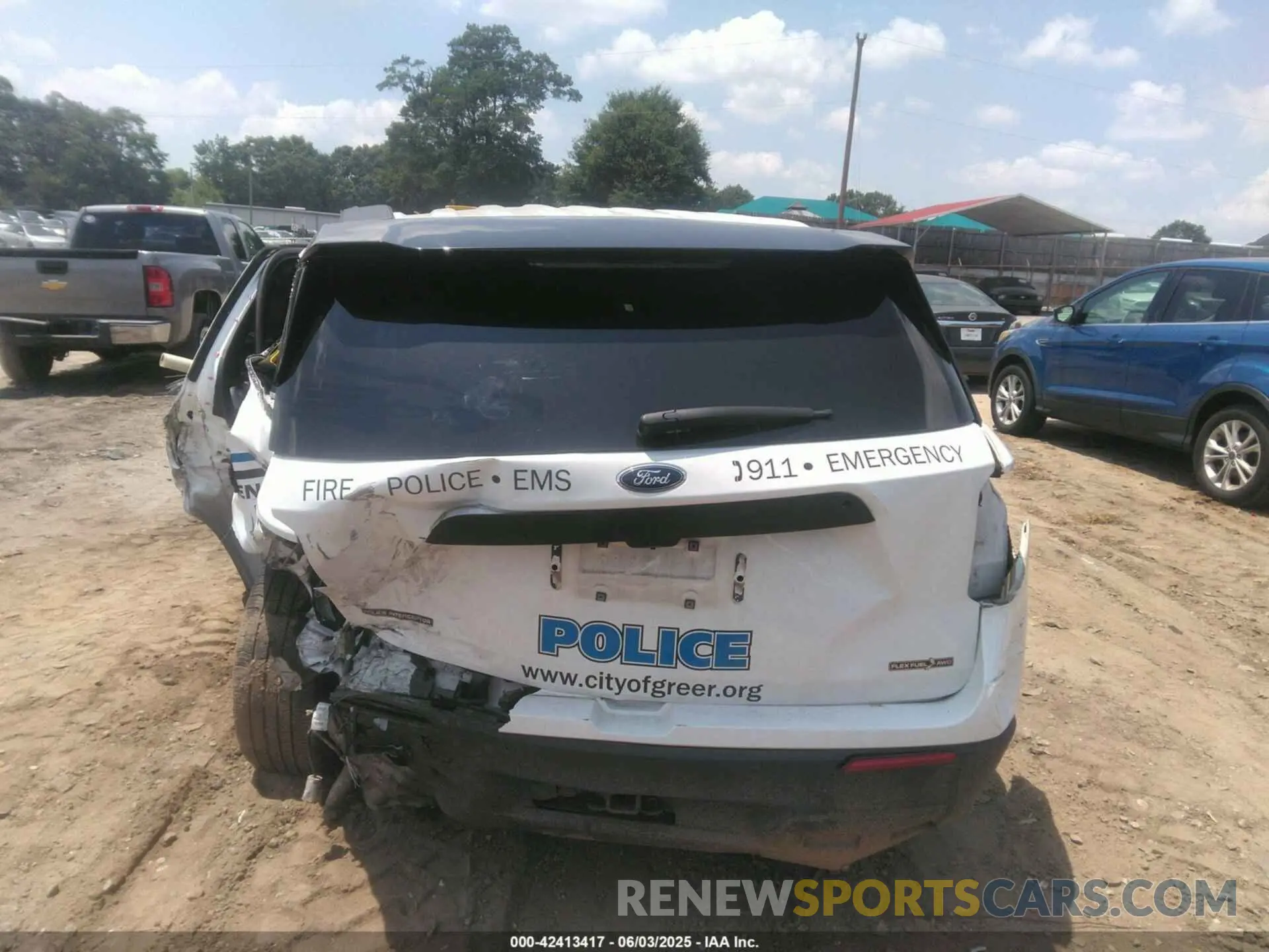 16 Photograph of a damaged car 1FM5K8AB4LGC94508 FORD POLICE INTERCEPTOR 2020