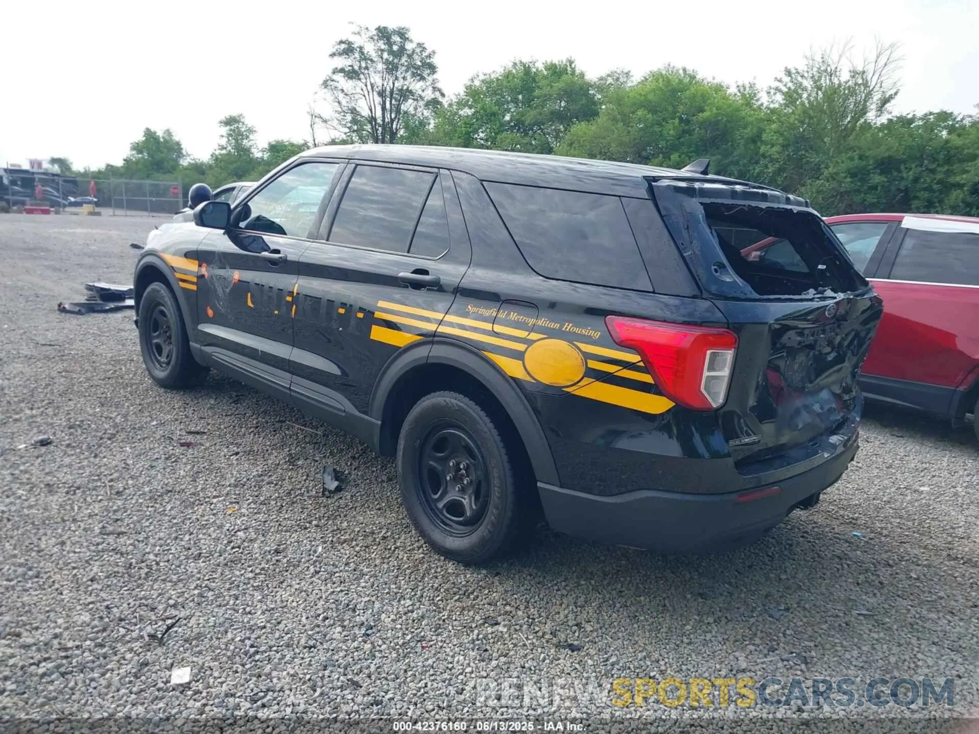 3 Photograph of a damaged car 1FM5K8AB4LGD08147 FORD POLICE INTERCEPTOR 2020
