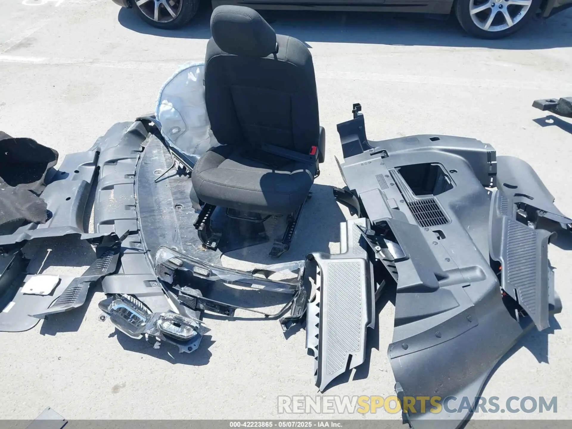 12 Photograph of a damaged car 1FM5K8AB6LGA19058 FORD POLICE INTERCEPTOR 2020
