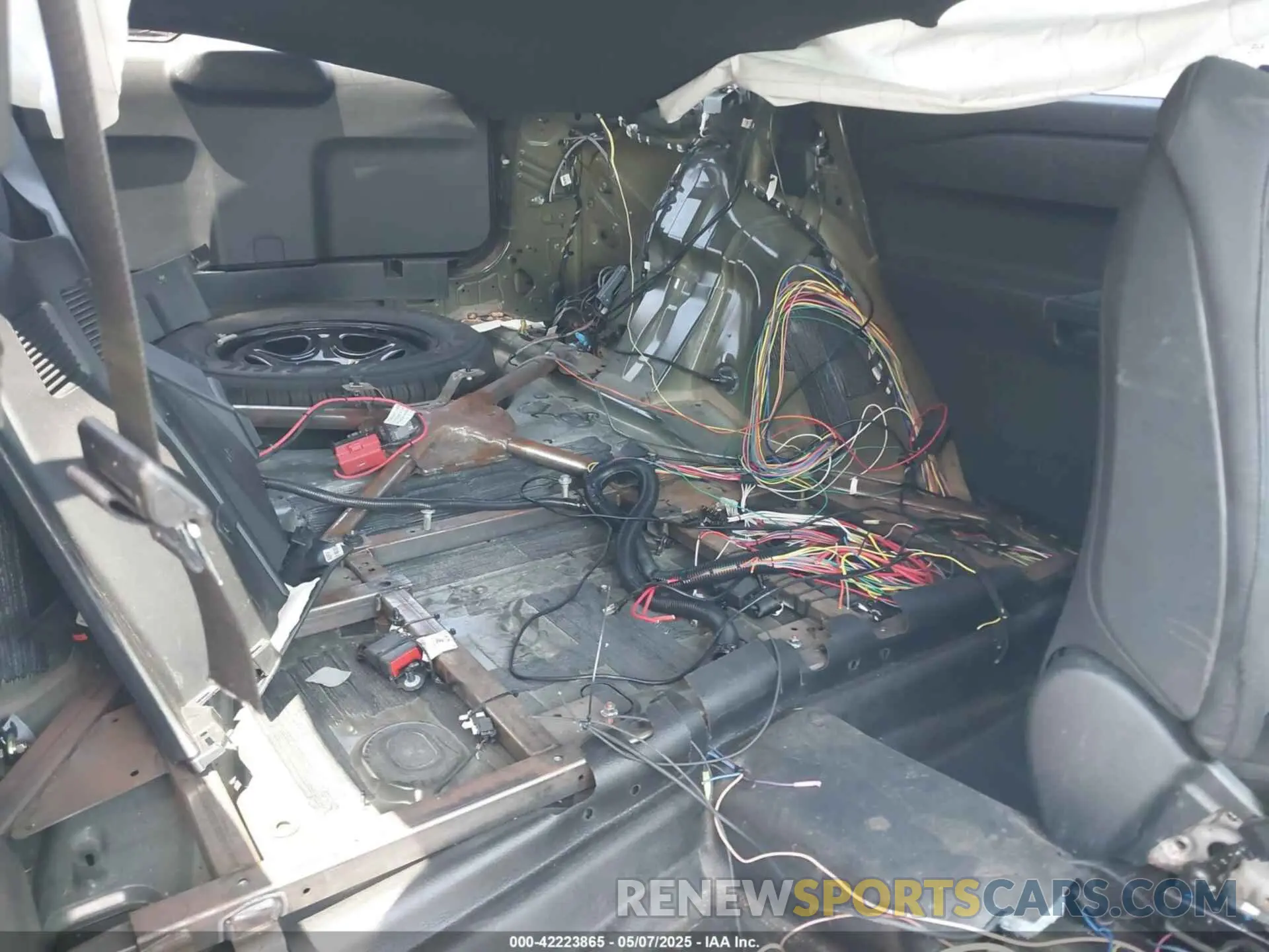 8 Photograph of a damaged car 1FM5K8AB6LGA19058 FORD POLICE INTERCEPTOR 2020