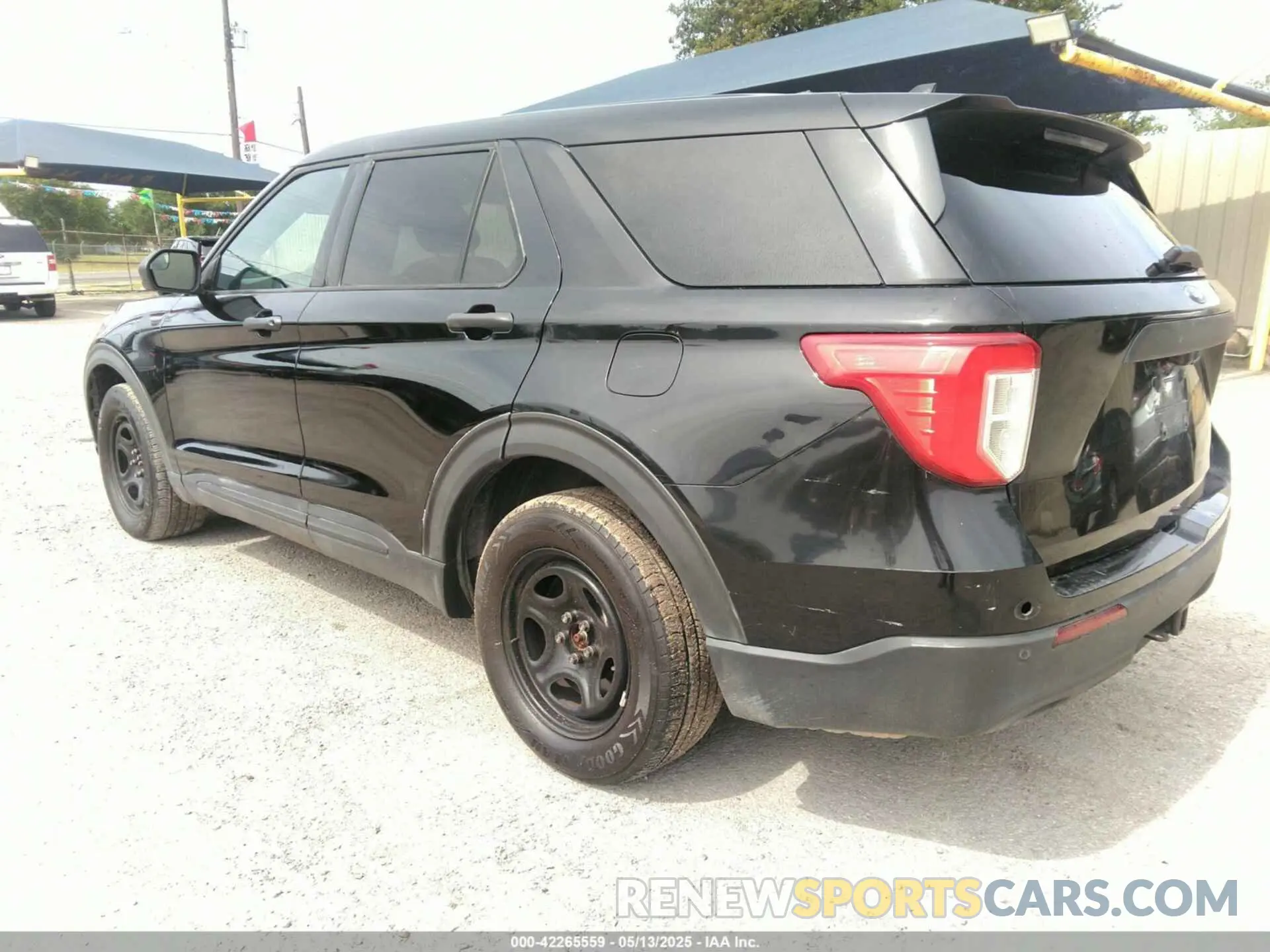 3 Photograph of a damaged car 1FM5K8AB9LGB85123 FORD POLICE INTERCEPTOR 2020