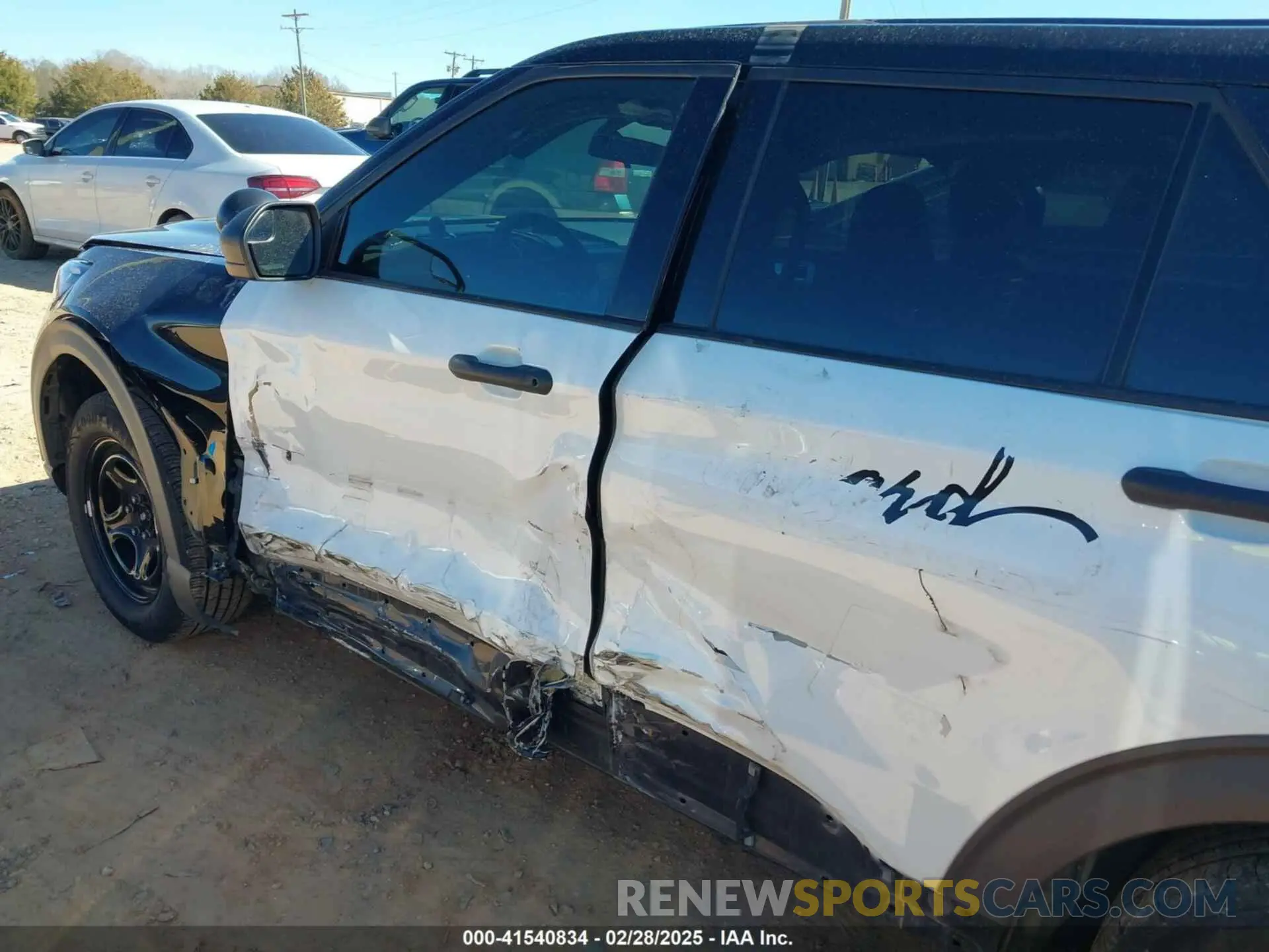 6 Photograph of a damaged car 1FM5K8ABXLGB84661 FORD POLICE INTERCEPTOR 2020