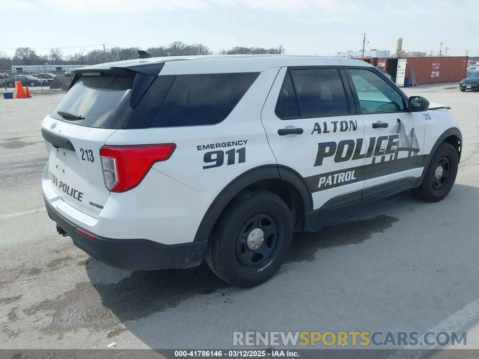 4 Photograph of a damaged car 1FM5K8AW5LGC67871 FORD POLICE INTERCEPTOR 2020