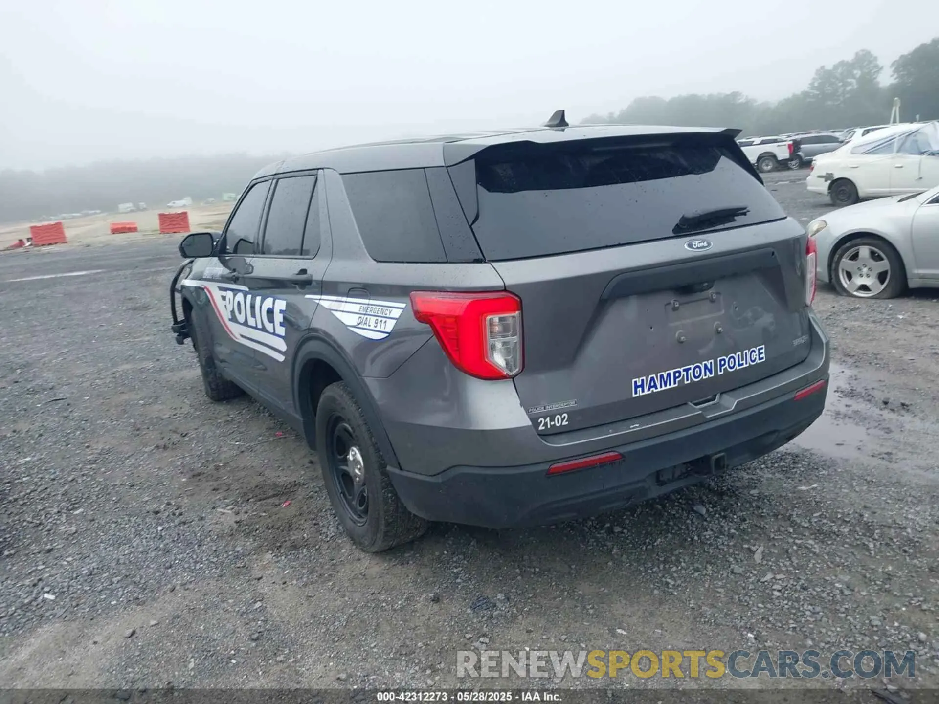 3 Photograph of a damaged car 1FM5K8AB2MGB53941 FORD POLICE INTERCEPTOR 2021