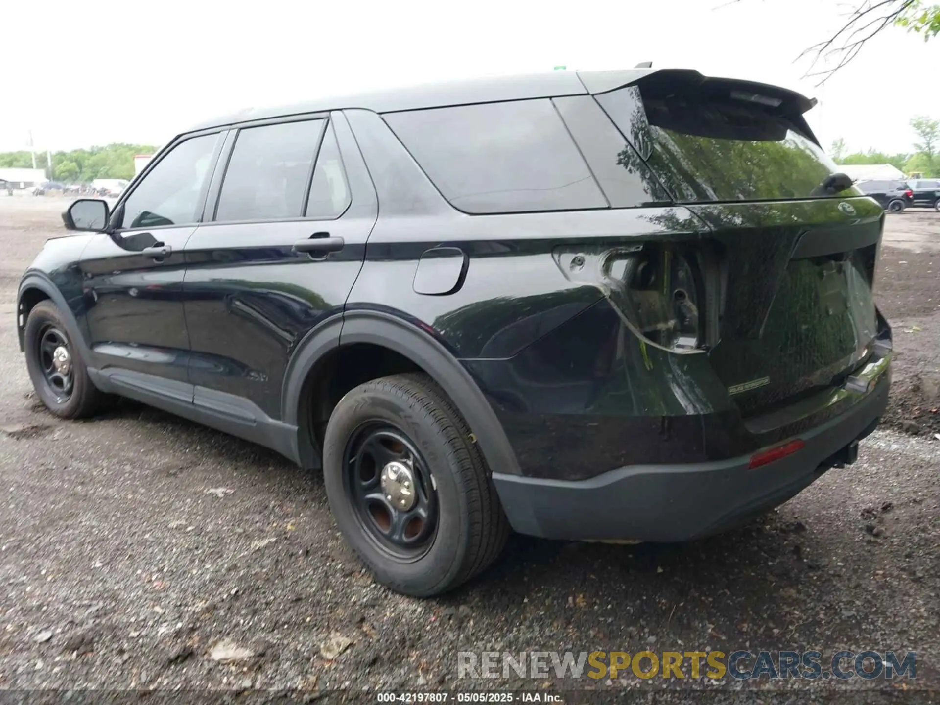3 Photograph of a damaged car 1FM5K8AB4MGC02122 FORD POLICE INTERCEPTOR 2021