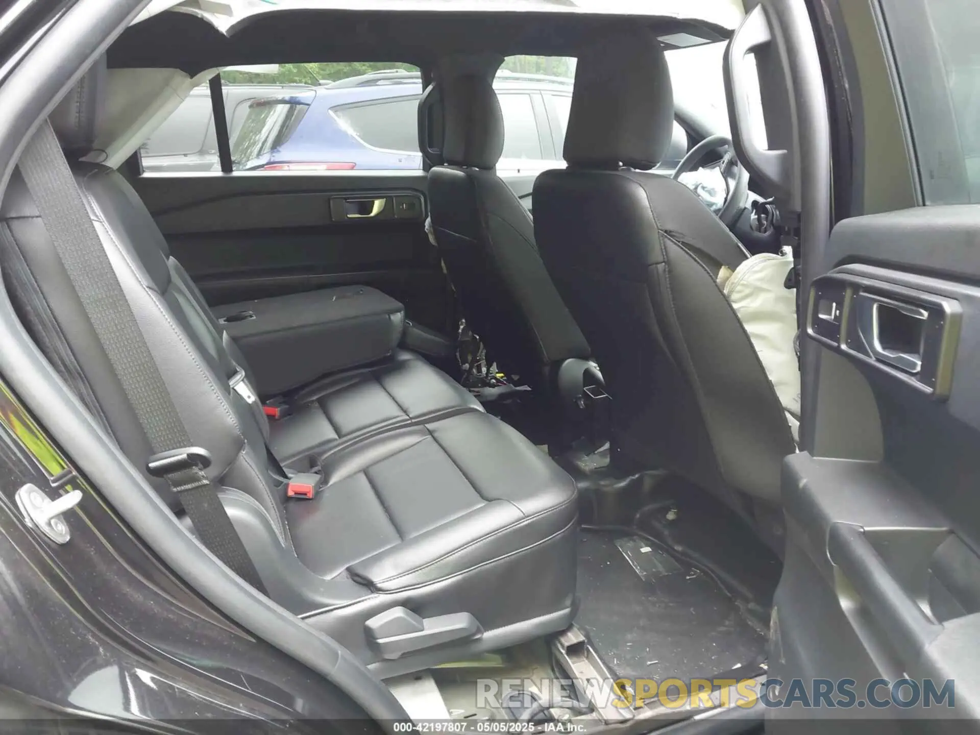8 Photograph of a damaged car 1FM5K8AB4MGC02122 FORD POLICE INTERCEPTOR 2021