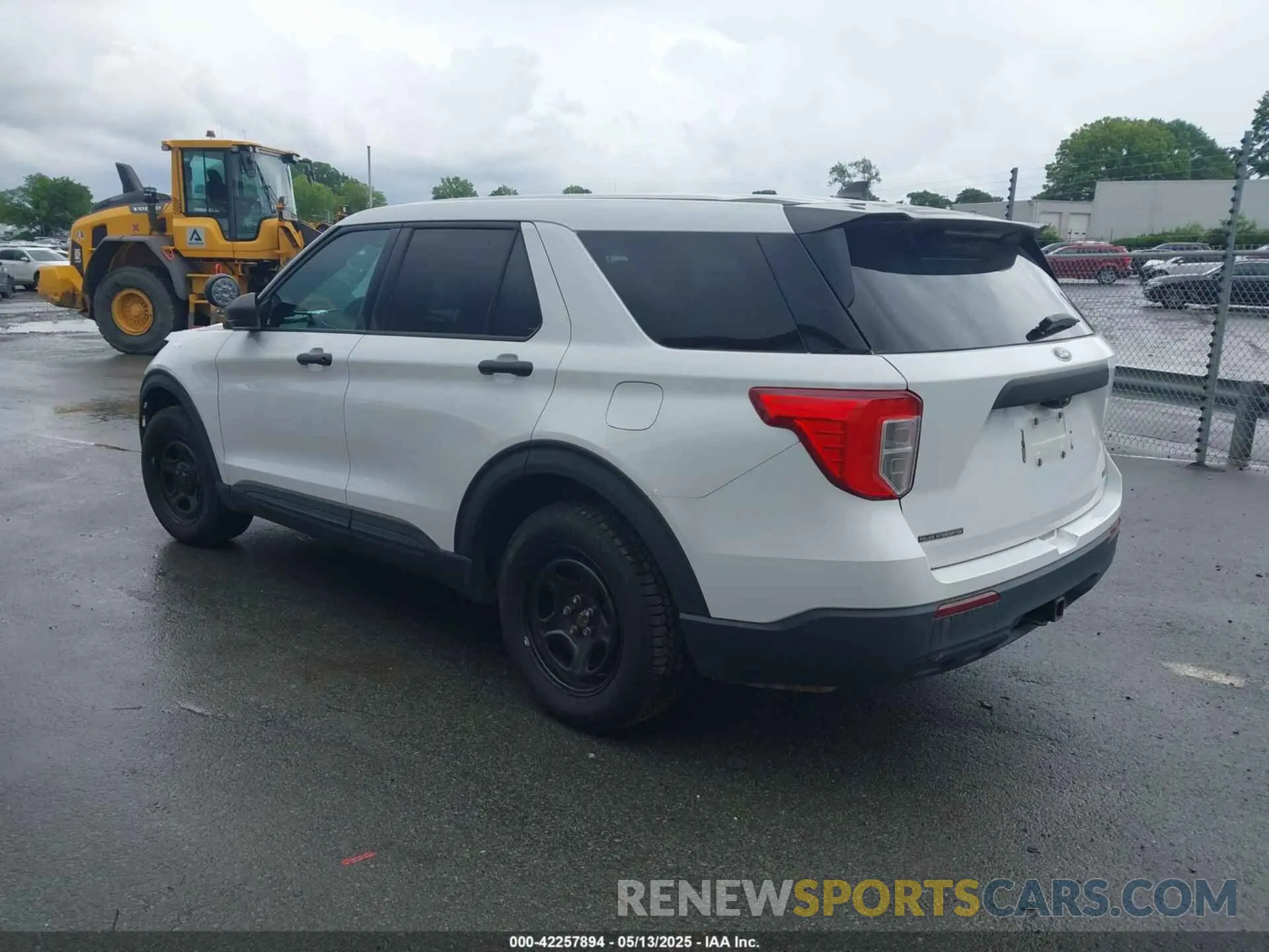 3 Photograph of a damaged car 1FM5K8AB4MGC31524 FORD POLICE INTERCEPTOR 2021