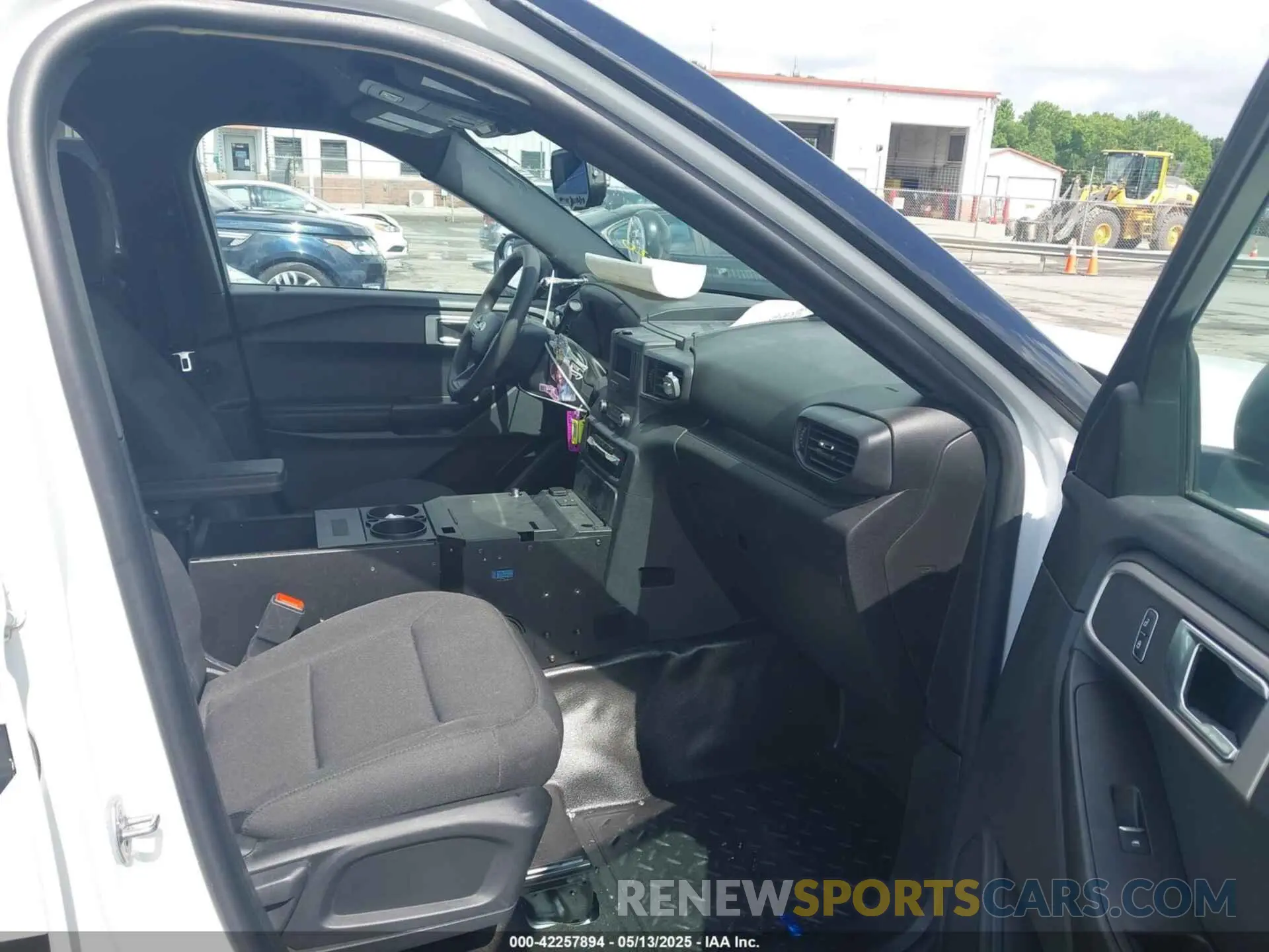 5 Photograph of a damaged car 1FM5K8AB4MGC31524 FORD POLICE INTERCEPTOR 2021