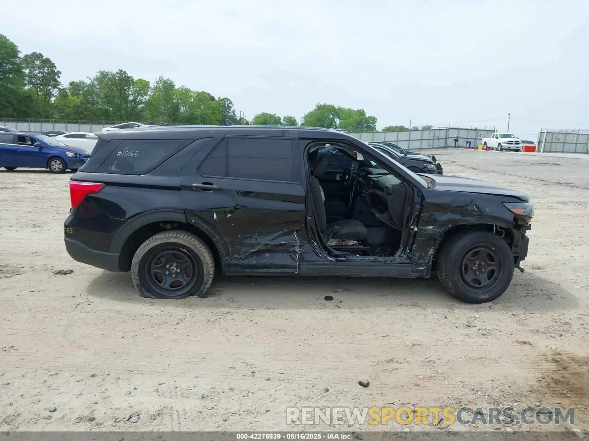 14 Photograph of a damaged car 1FM5K8AB5MGB99053 FORD POLICE INTERCEPTOR 2021
