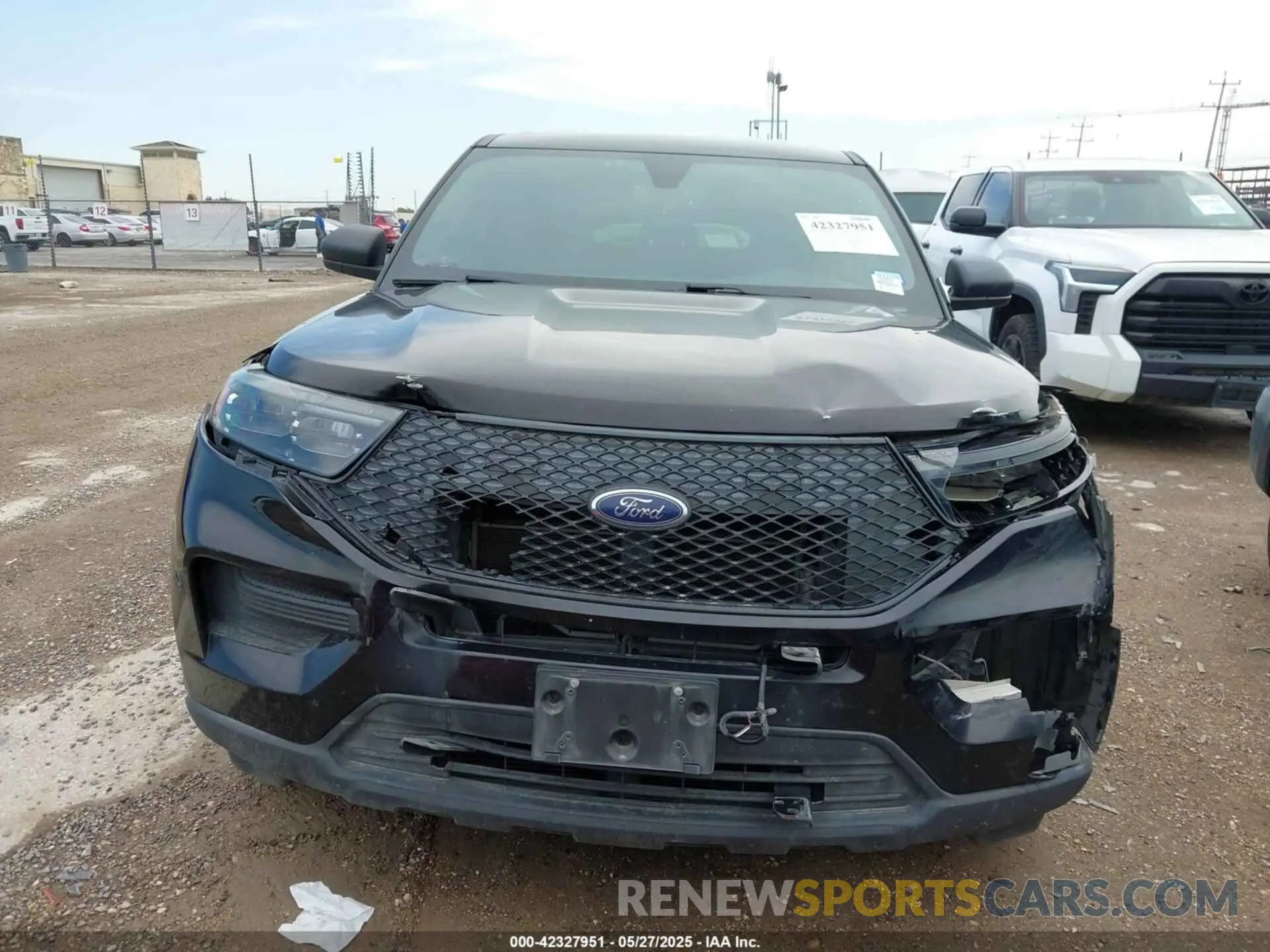 12 Photograph of a damaged car 1FM5K8AB5MGB99148 FORD POLICE INTERCEPTOR 2021
