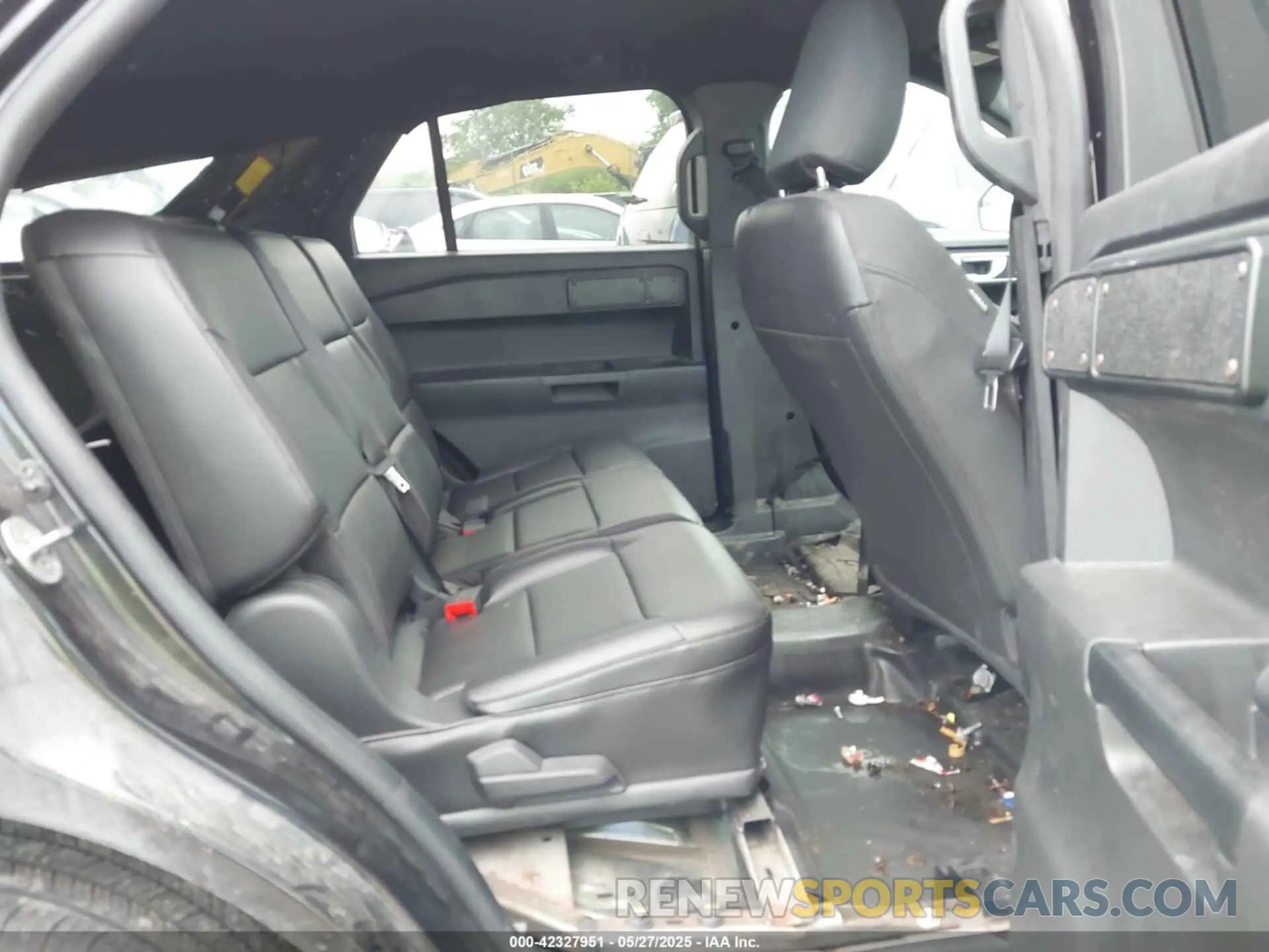 8 Photograph of a damaged car 1FM5K8AB5MGB99148 FORD POLICE INTERCEPTOR 2021