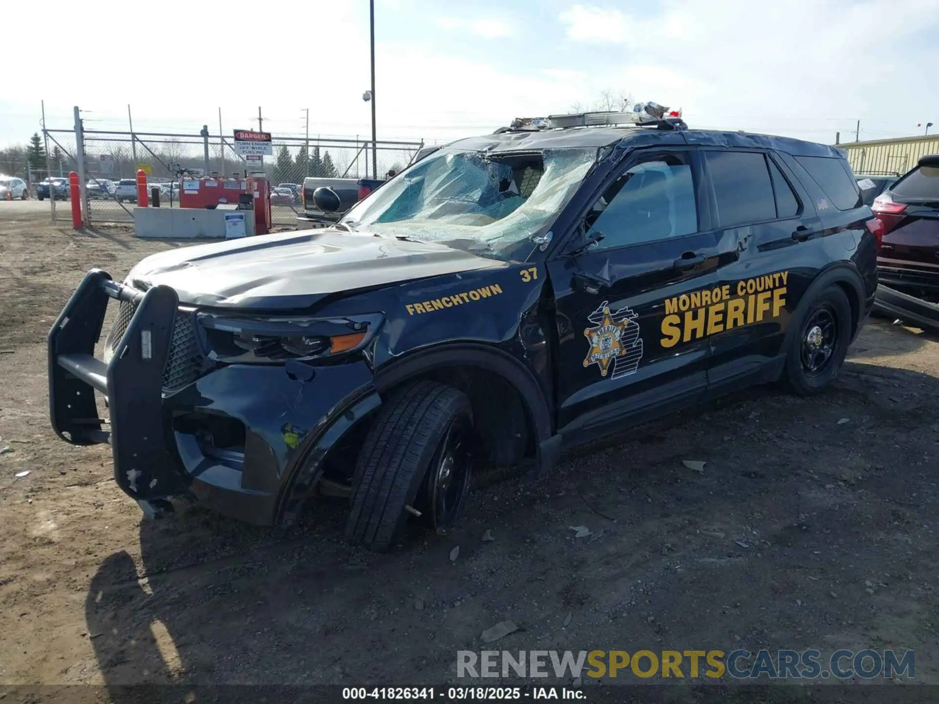2 Photograph of a damaged car 1FM5K8AB8MGB61560 FORD POLICE INTERCEPTOR 2021