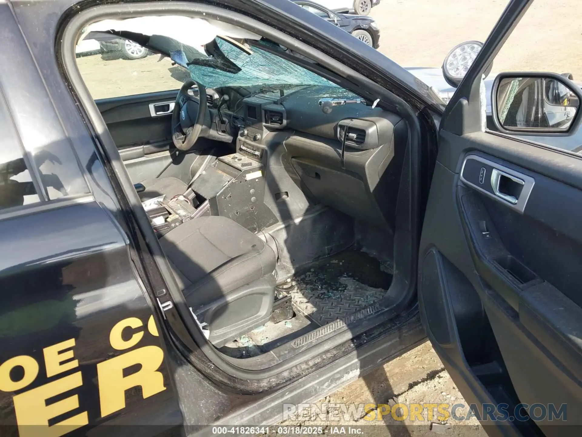5 Photograph of a damaged car 1FM5K8AB8MGB61560 FORD POLICE INTERCEPTOR 2021