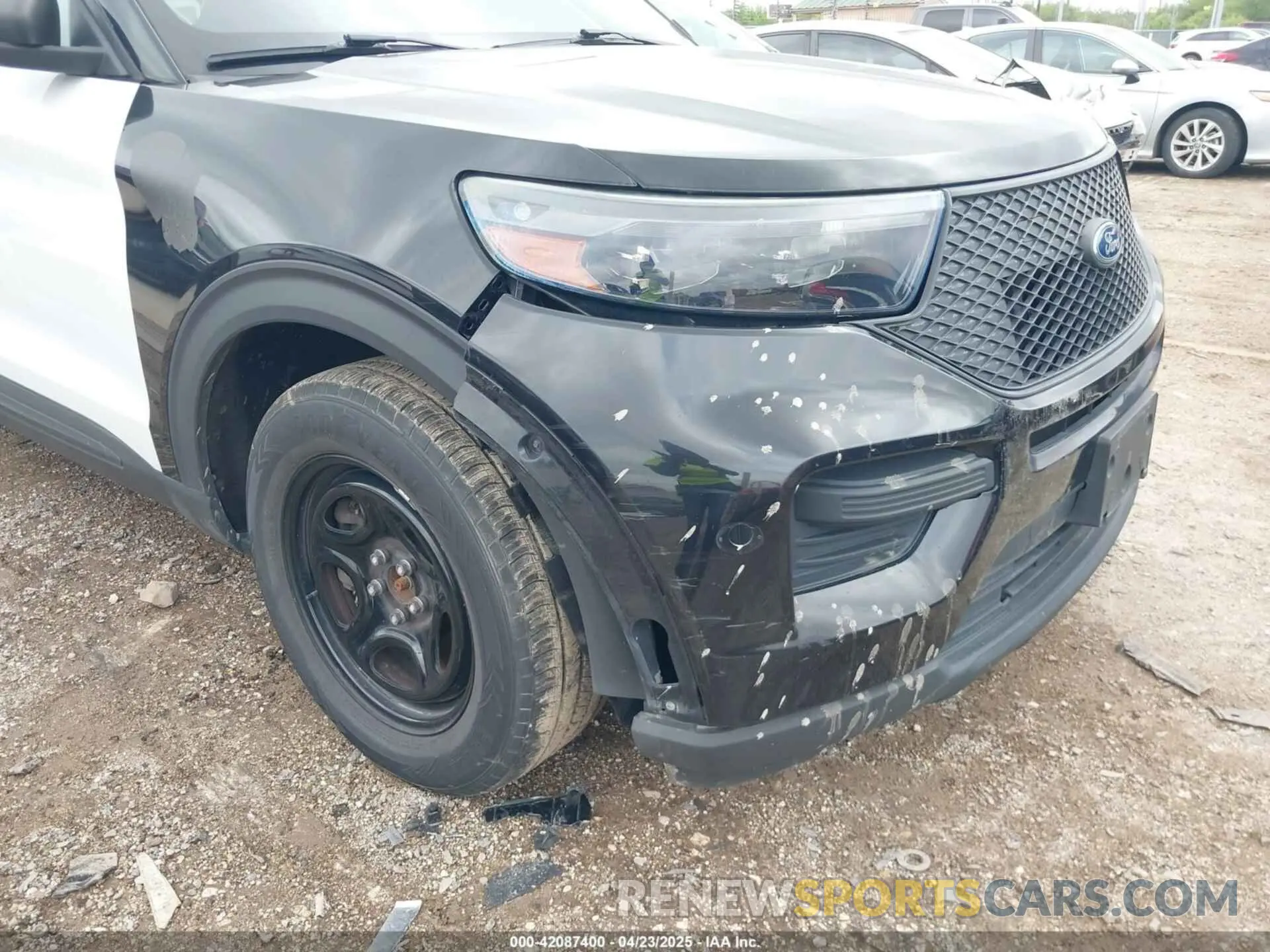 16 Photograph of a damaged car 1FM5K8ABXMGA46944 FORD POLICE INTERCEPTOR 2021