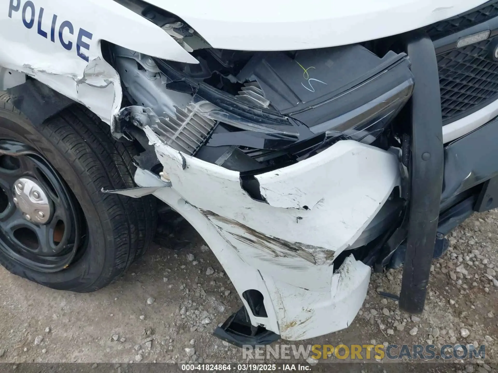 18 Photograph of a damaged car 1FM5K8ABXMGB83544 FORD POLICE INTERCEPTOR 2021