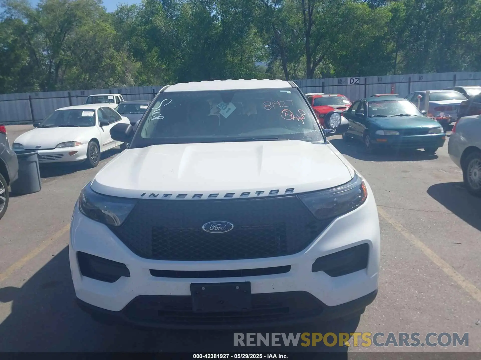 12 Photograph of a damaged car 1FM5K8AC7MGC20798 FORD POLICE INTERCEPTOR 2021